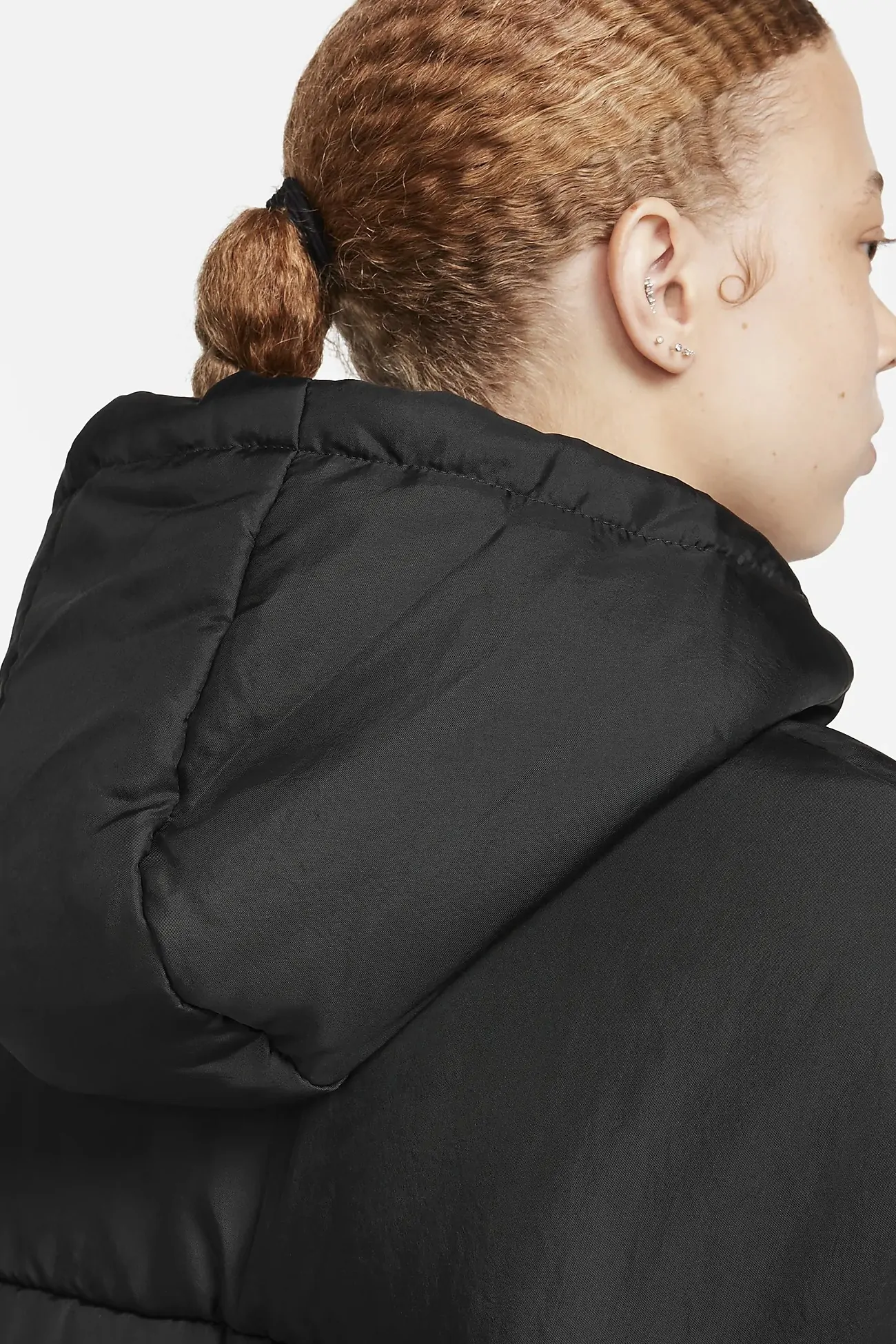 Куртка женская Nike W NSW TF THRMR CLSC PARKA черная FB7675-010