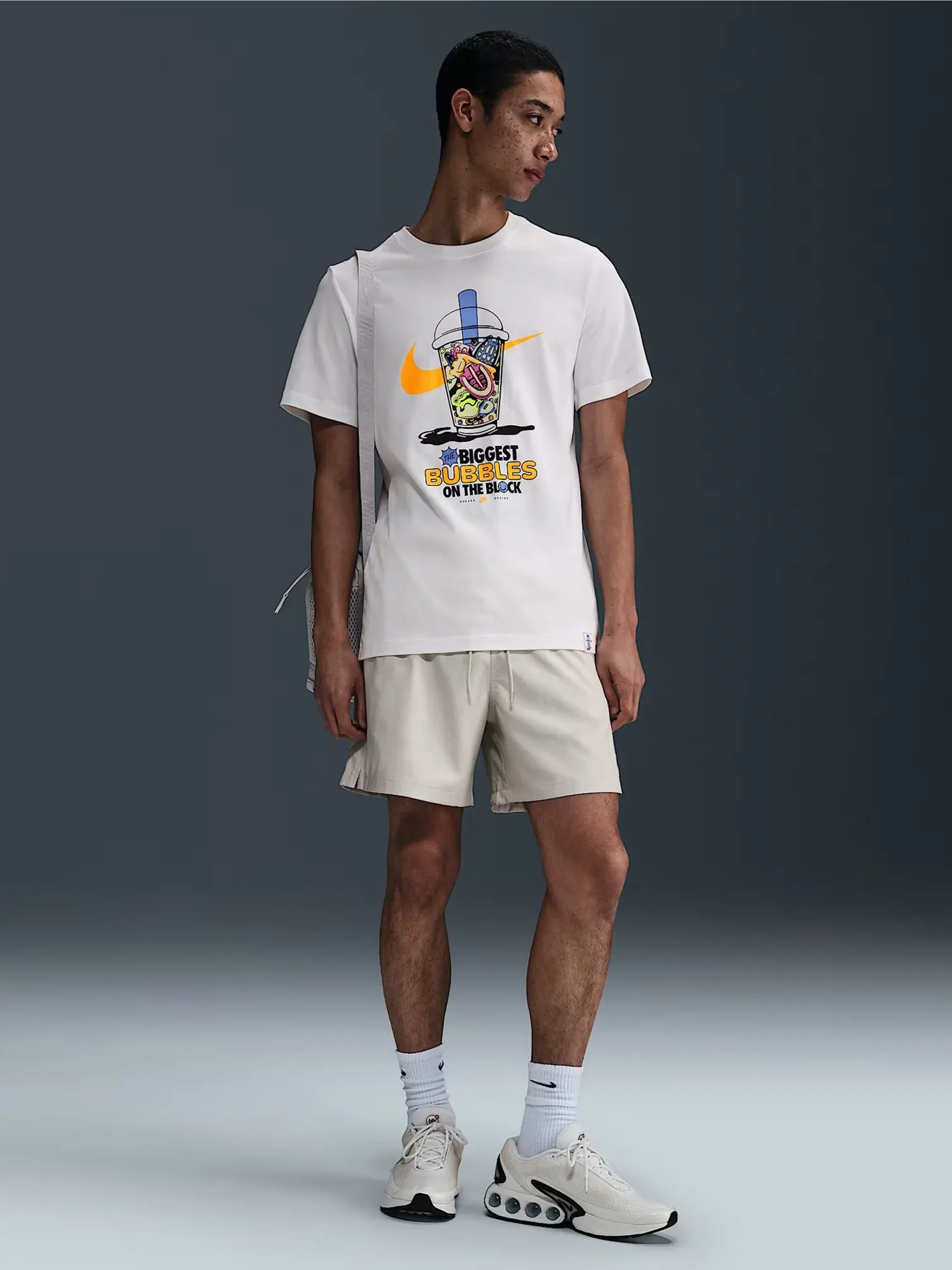 Футболка мужская Nike U NSW TEE OC SOLE FOOD HBR белая HJ0770-100