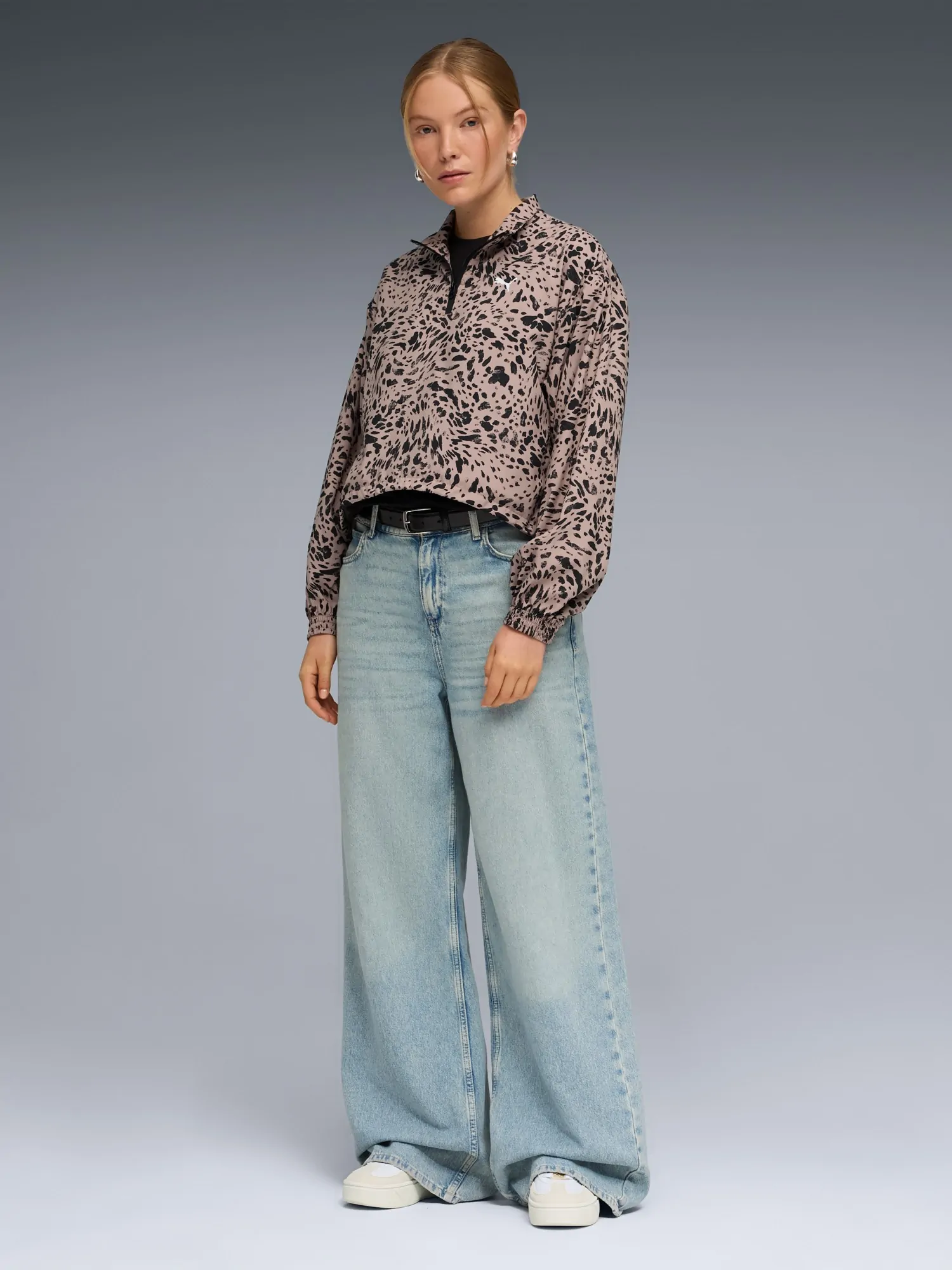 Ветровка женская Puma ESS GRAPHIC Animal Relaxed AOP Woven Half