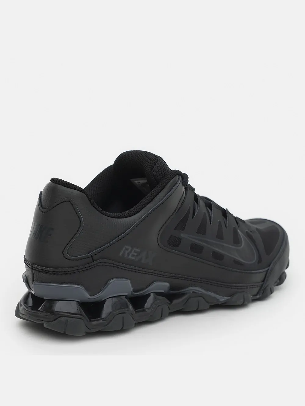 Кроссовки мужские Nike NIKE REAX 8 TR MESH черные 621716-008