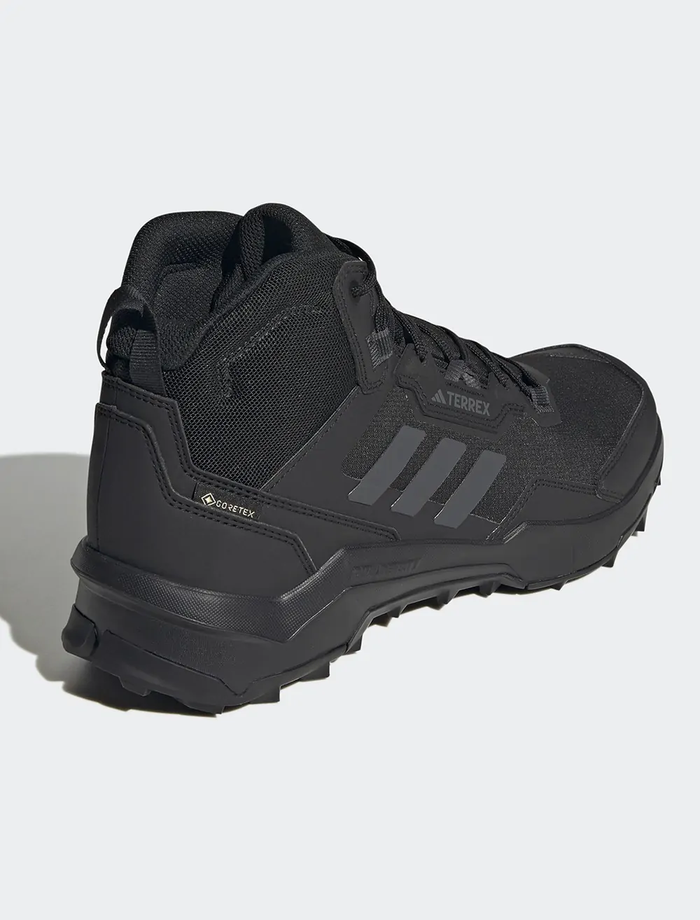 Ботинки мужские Adidas TERREX AX4 MID GTX черные HP7401 купить в