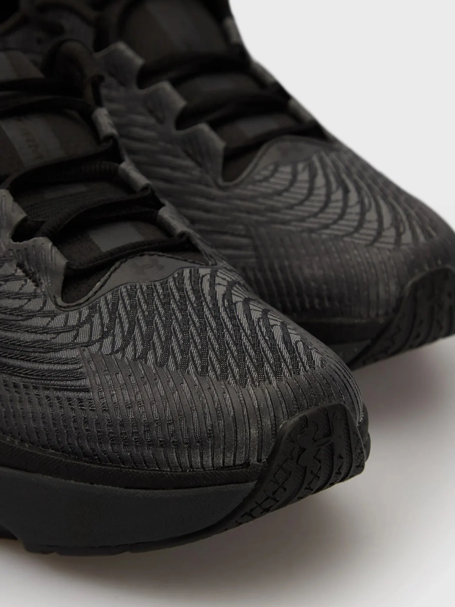 Кроссовки мужские Under Armour UA U Infinite Pro Storm черные