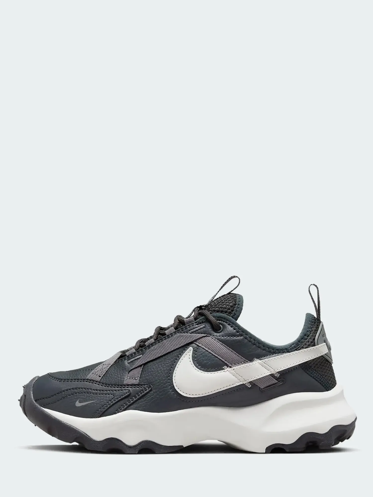 Кросівки жіночі Nike W NIKE TC 7900 чорні DD9682-001 купити в
