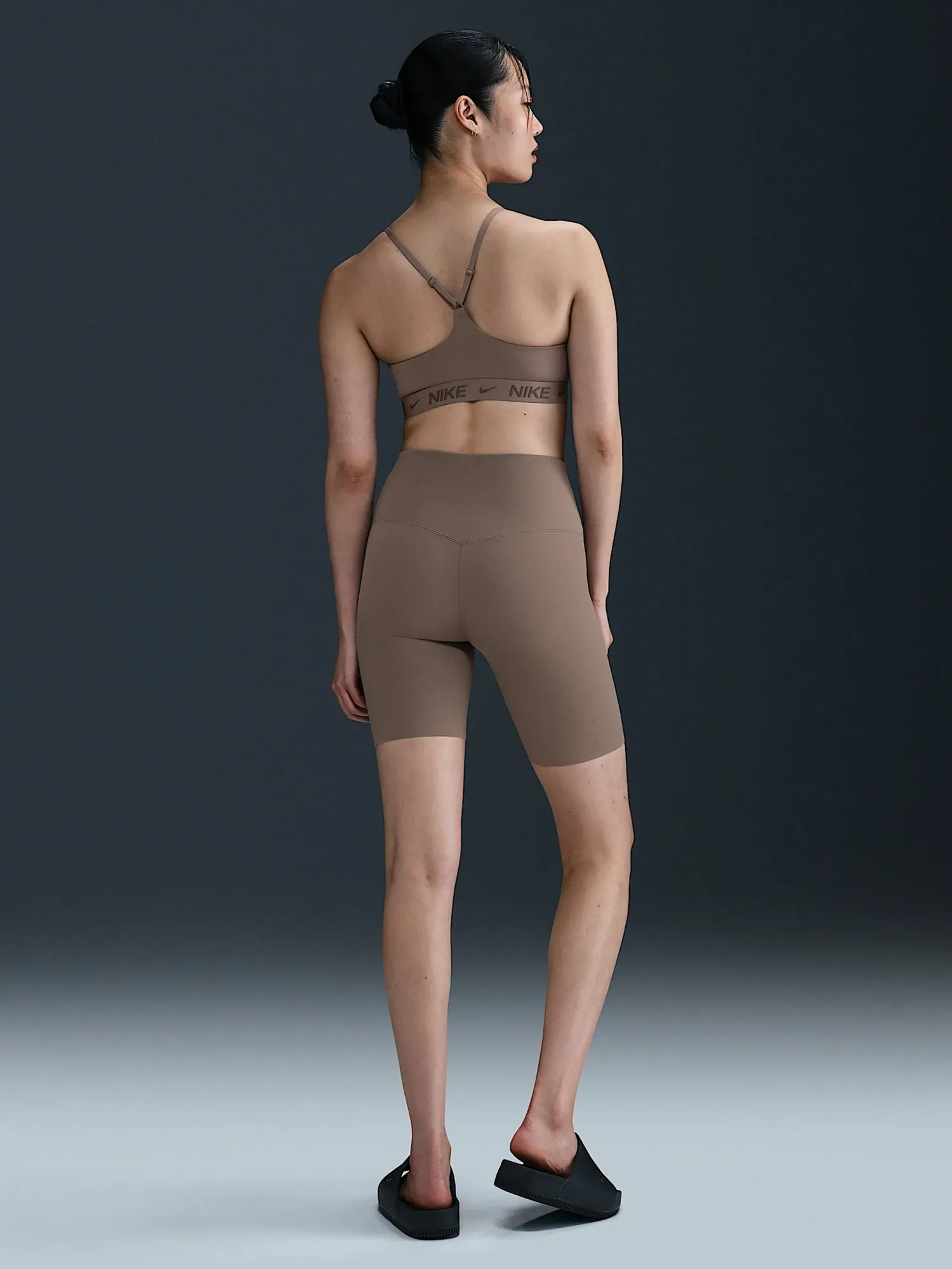 Бра женский Nike W NK DF INDY LGT SPT BRA коричневый FD1062-233
