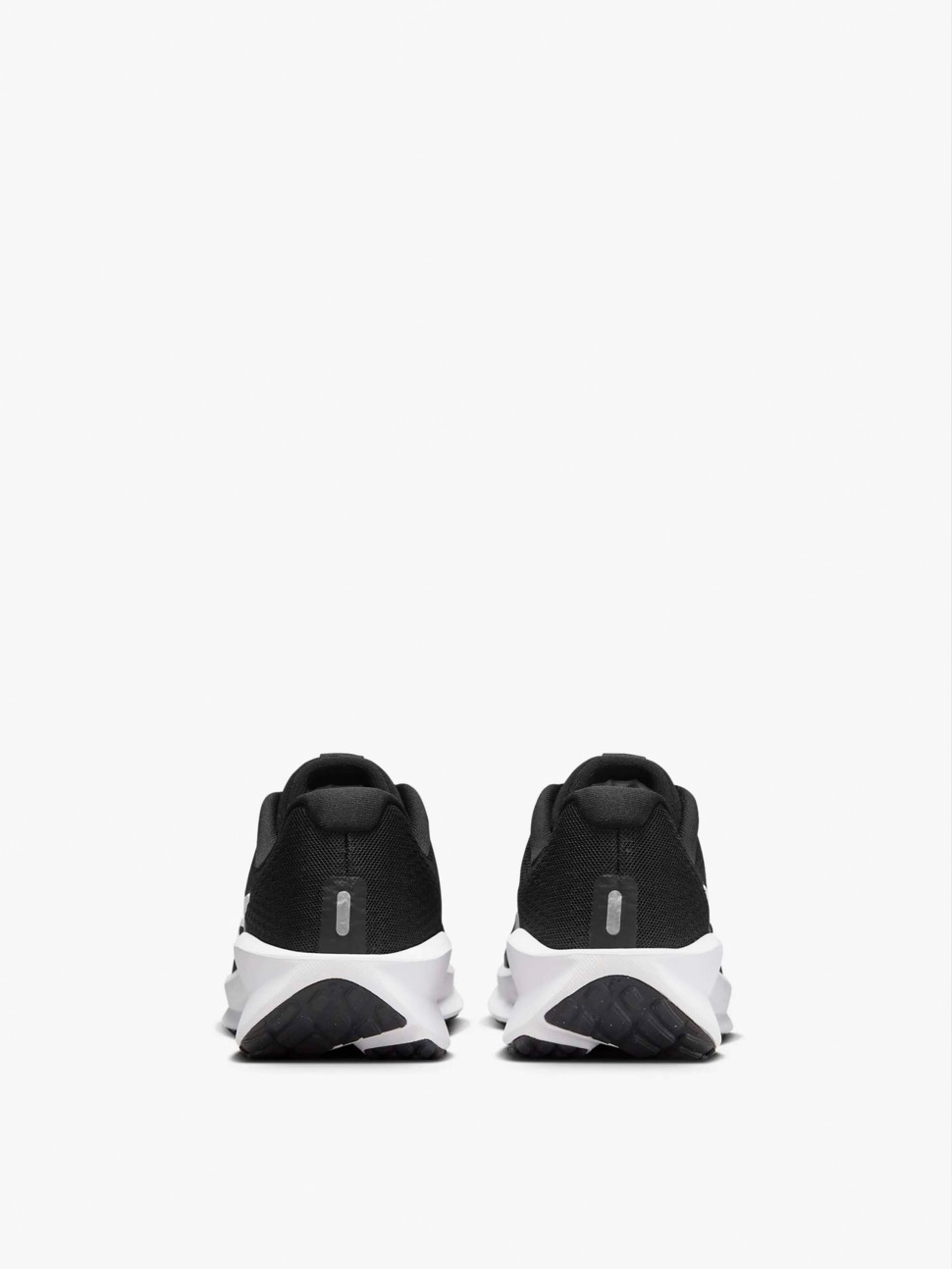 Кросівки жіночі Nike W NIKE DOWNSHIFTER 13 чорні FD6476-001 — фото 2