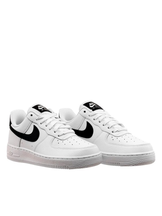 Кроссовки женские Nike WMNS AIR FORCE 1 07 белые DD8959-103 изображение 3