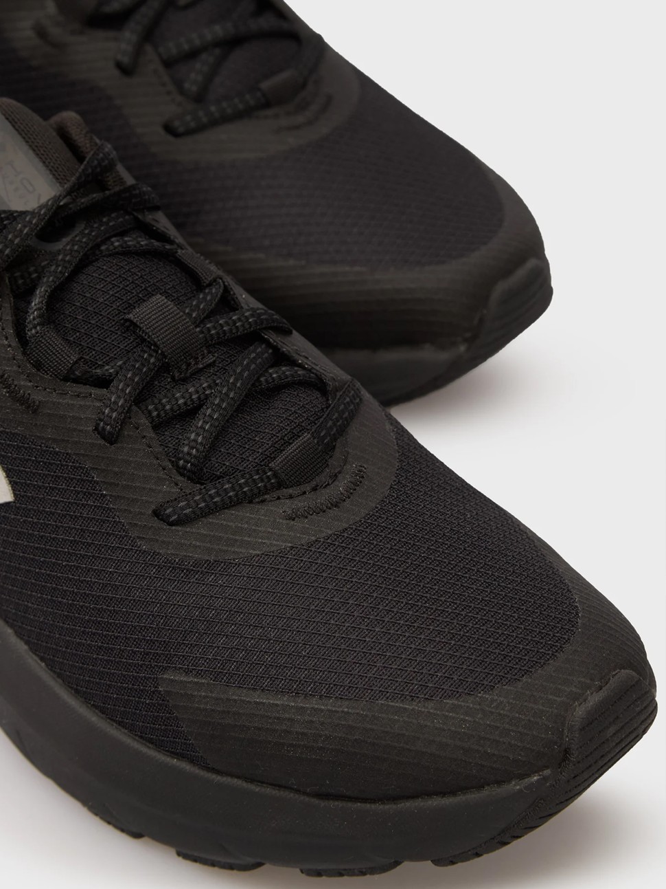 Кросівки чоловічі Under Armour UA HOVR Turbulence 2 RS чорні 3028751-001 — фото 3