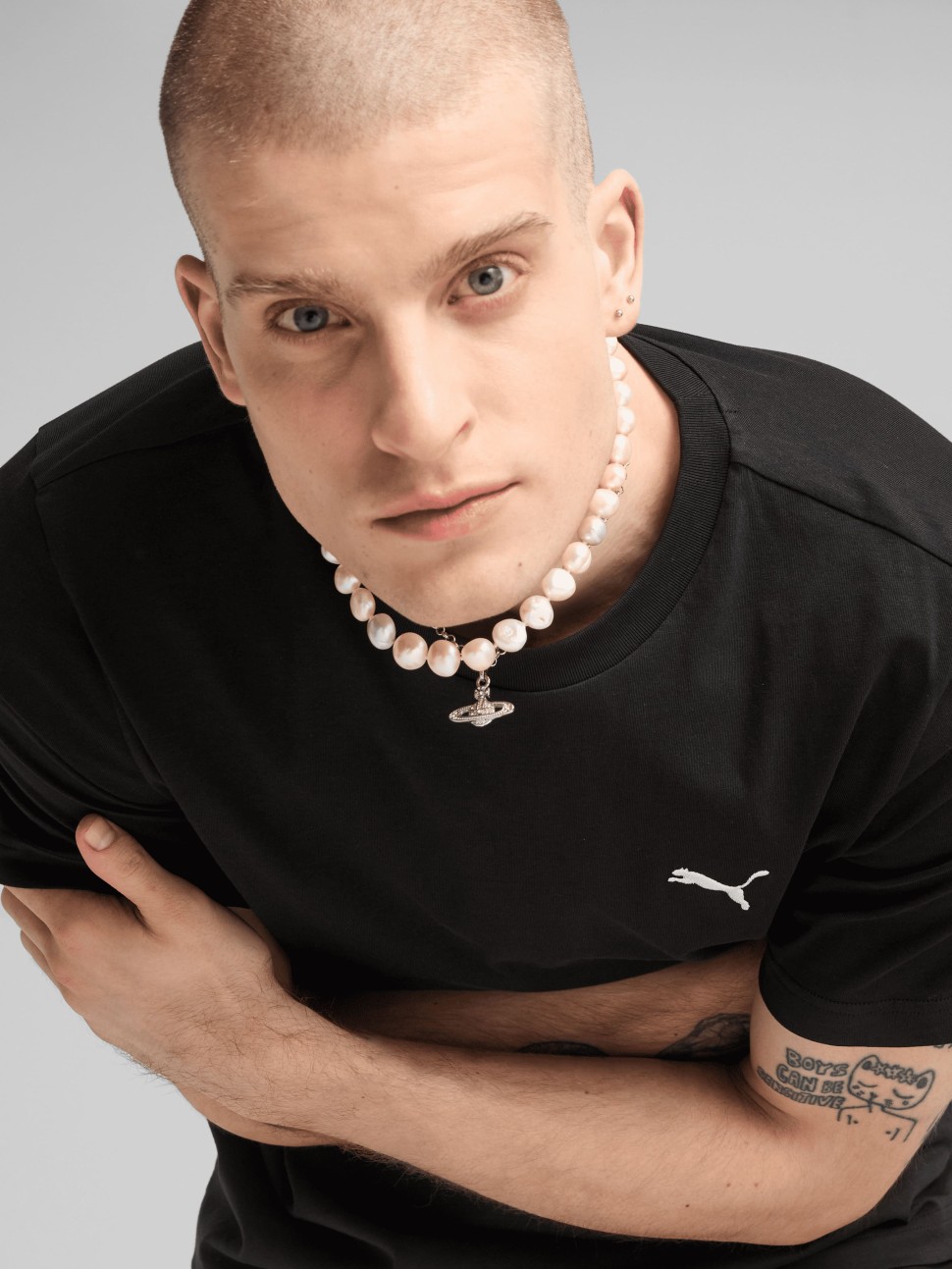 Футболка чоловіча Puma ESS Small Logo Tee чорна 68253801 — фото 5