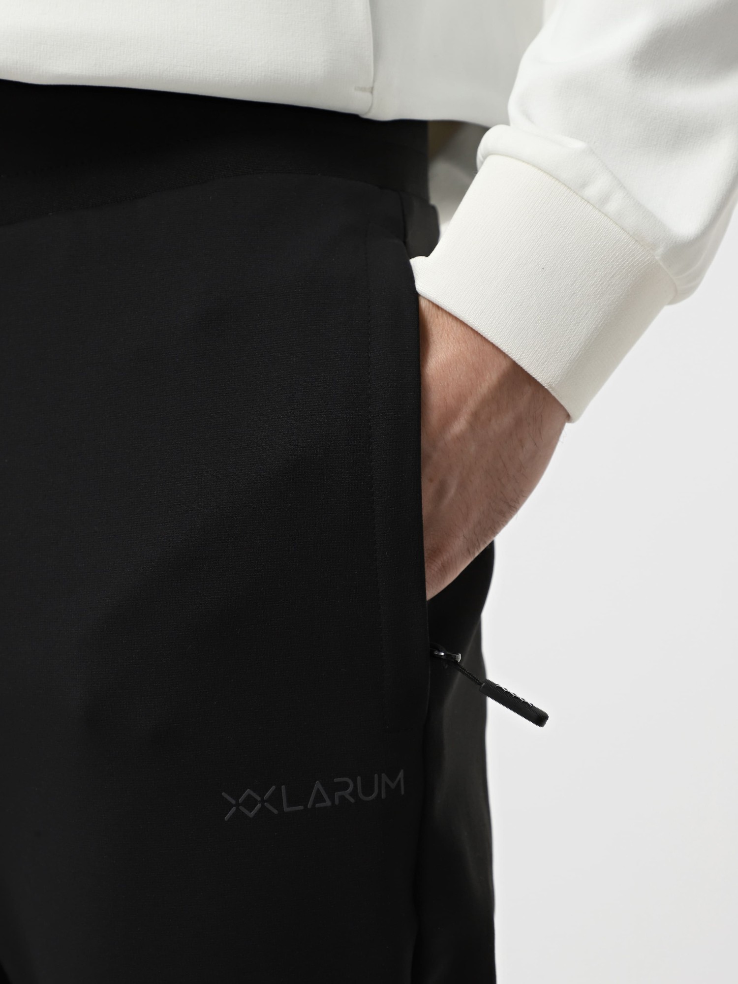 Штани чоловічі Larum Madden чорні 102507-010 изображение 4