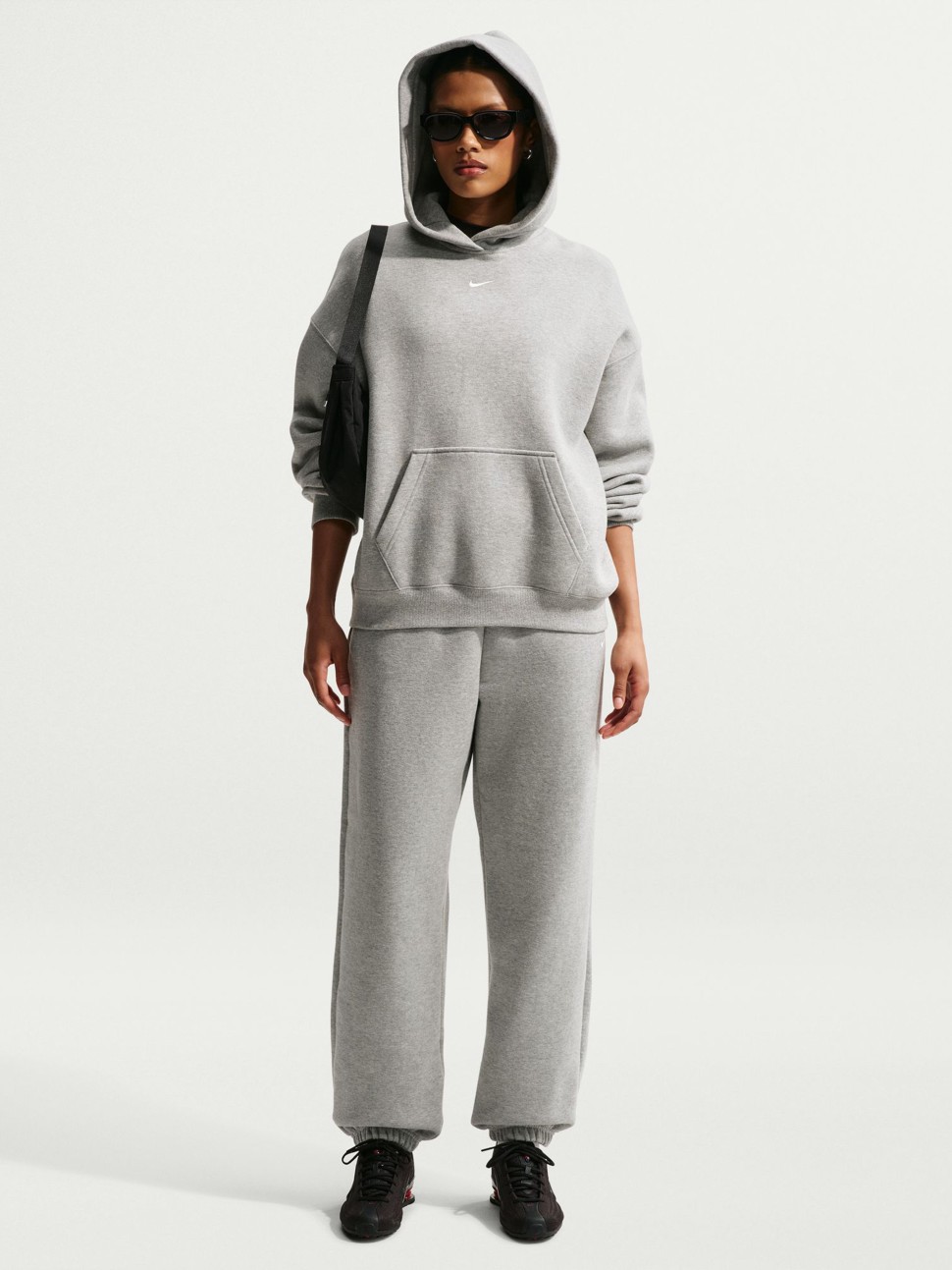 Women's pants Nike W NK STDO FLC MW HR OS CFF PNT gray IM8074-063 — photo 2