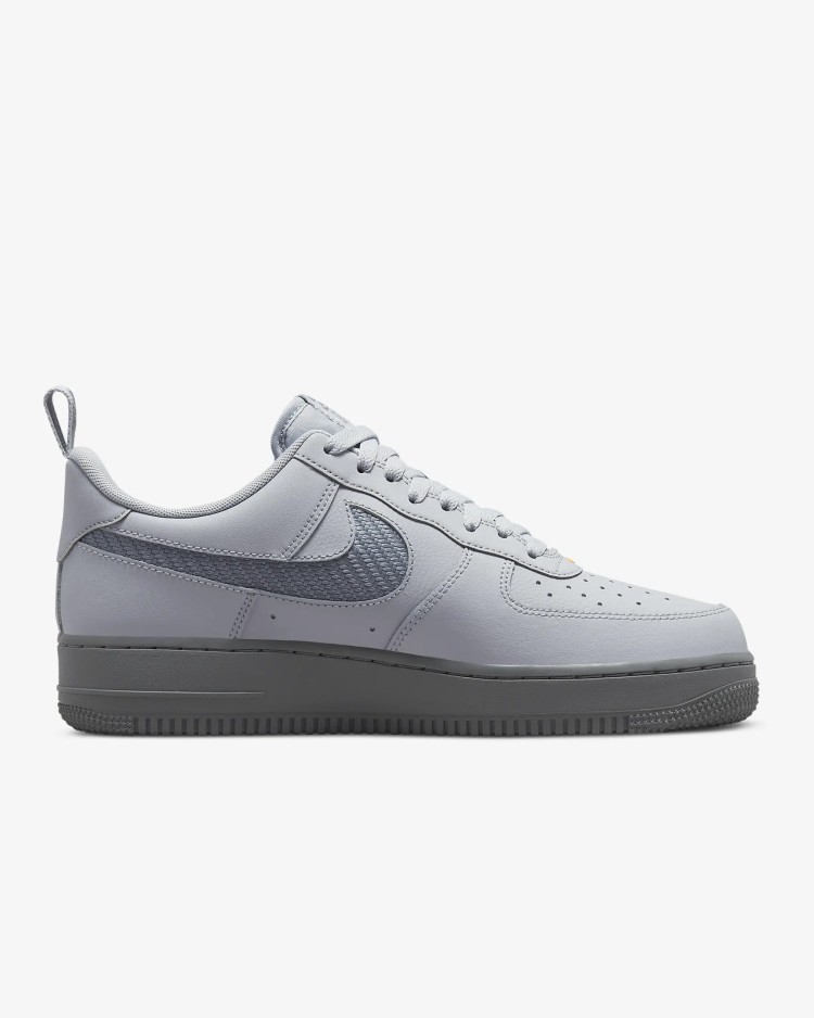 Кросівки чоловічі Nike NIKE AIR FORCE 1 07 LV8 J22 сірі DR0155-001 изображение 3
