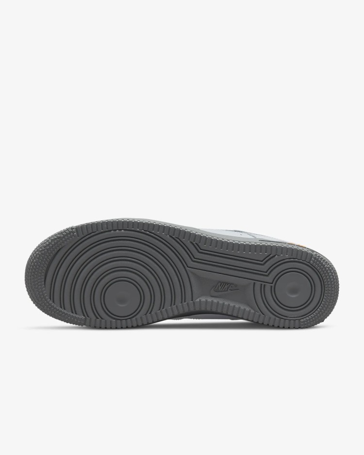 Кросівки чоловічі Nike NIKE AIR FORCE 1 07 LV8 J22 сірі DR0155-001 изображение 6