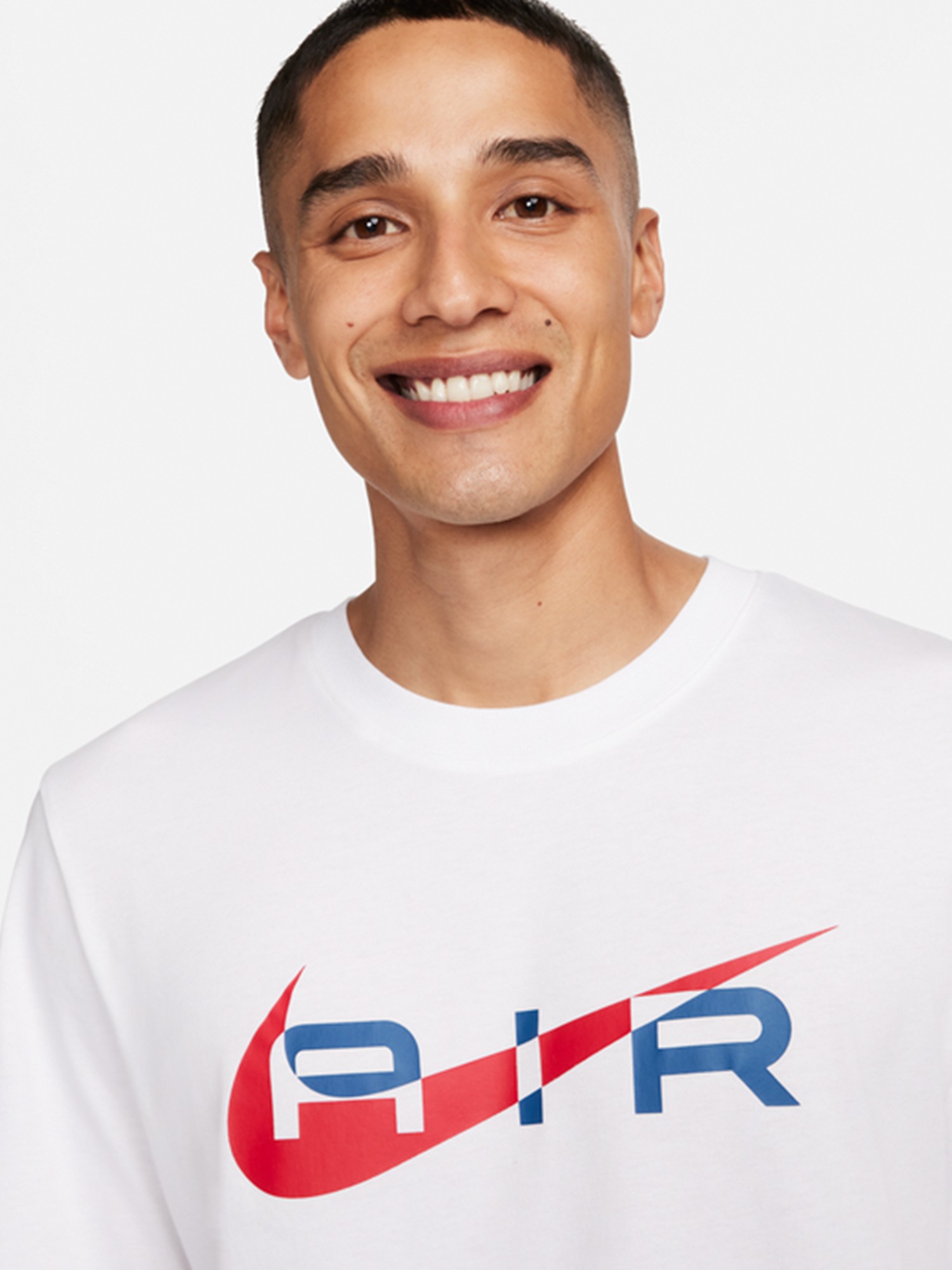 Футболка чоловіча Nike M NSW SW AIR GRAPHIC TEE біла FN7704-101 изображение 4