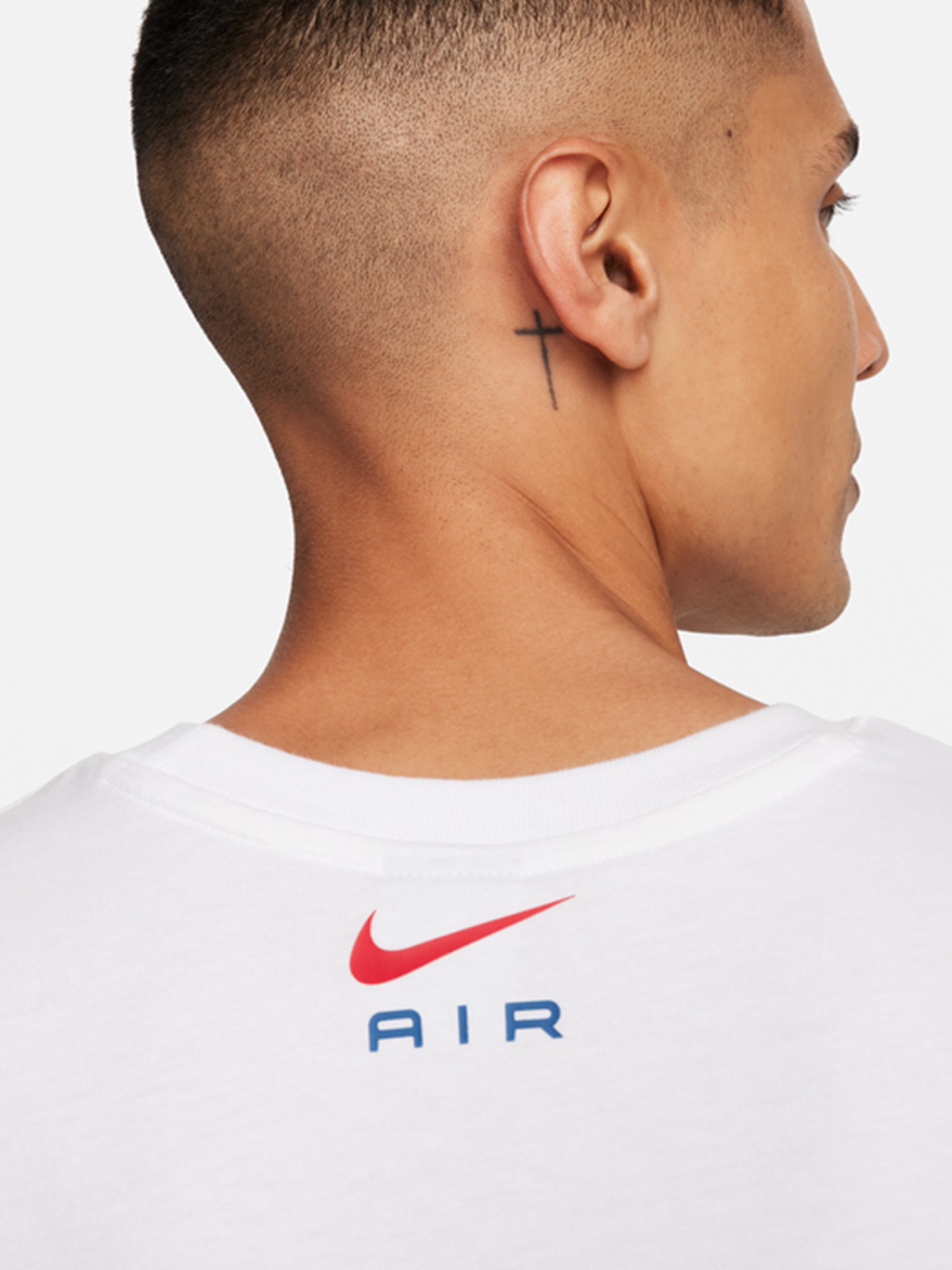 Футболка чоловіча Nike M NSW SW AIR GRAPHIC TEE біла FN7704-101 изображение 5