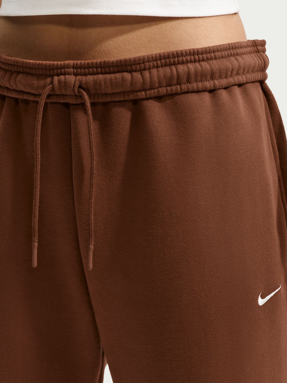 Women's pants Nike W NK STDO FLC MW MR STD CF PNT brown IM8076-259 — photo 4 — Sport City Women's pants Nike W NK STDO FLC MW MR STD CF PNT brown IM8076-259 — photo 4