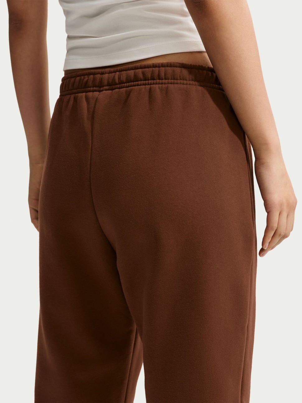Women's pants Nike W NK STDO FLC MW MR STD CF PNT brown IM8076-259 — photo 5 — Sport City Women's pants Nike W NK STDO FLC MW MR STD CF PNT brown IM8076-259 — photo 5