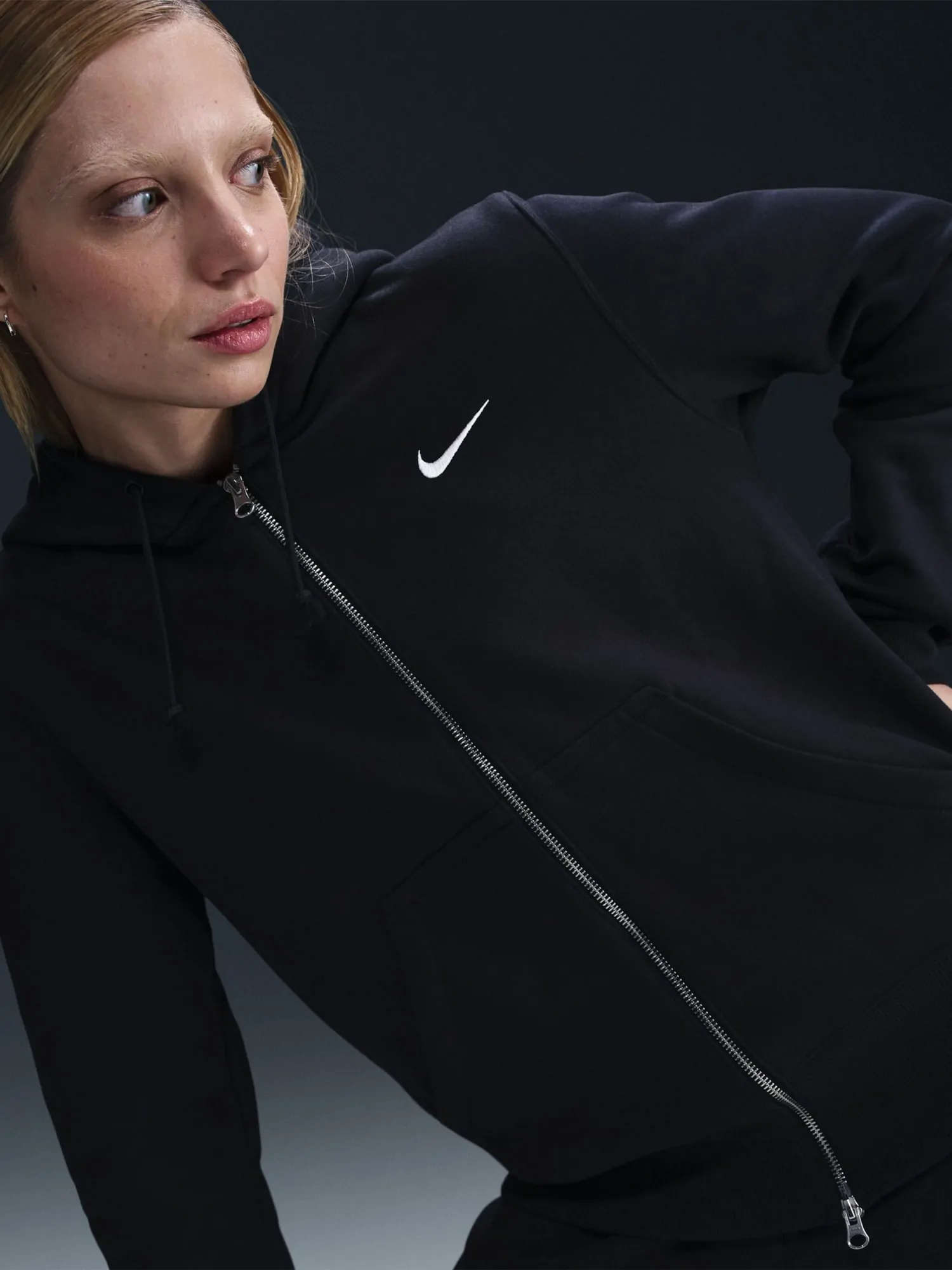 Толстовка жіноча Nike W NSW PHNX FLC STD FZ HDY чорна HJ0995-010