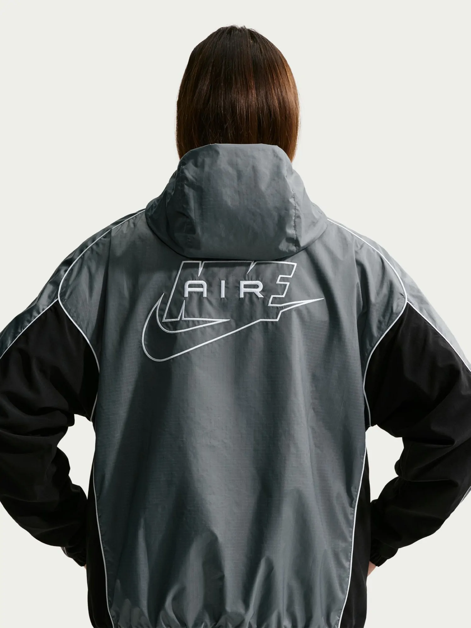 Ветровка мужская Nike M NK AIR FZ HYBRID UTL JKT HD серая IO0558