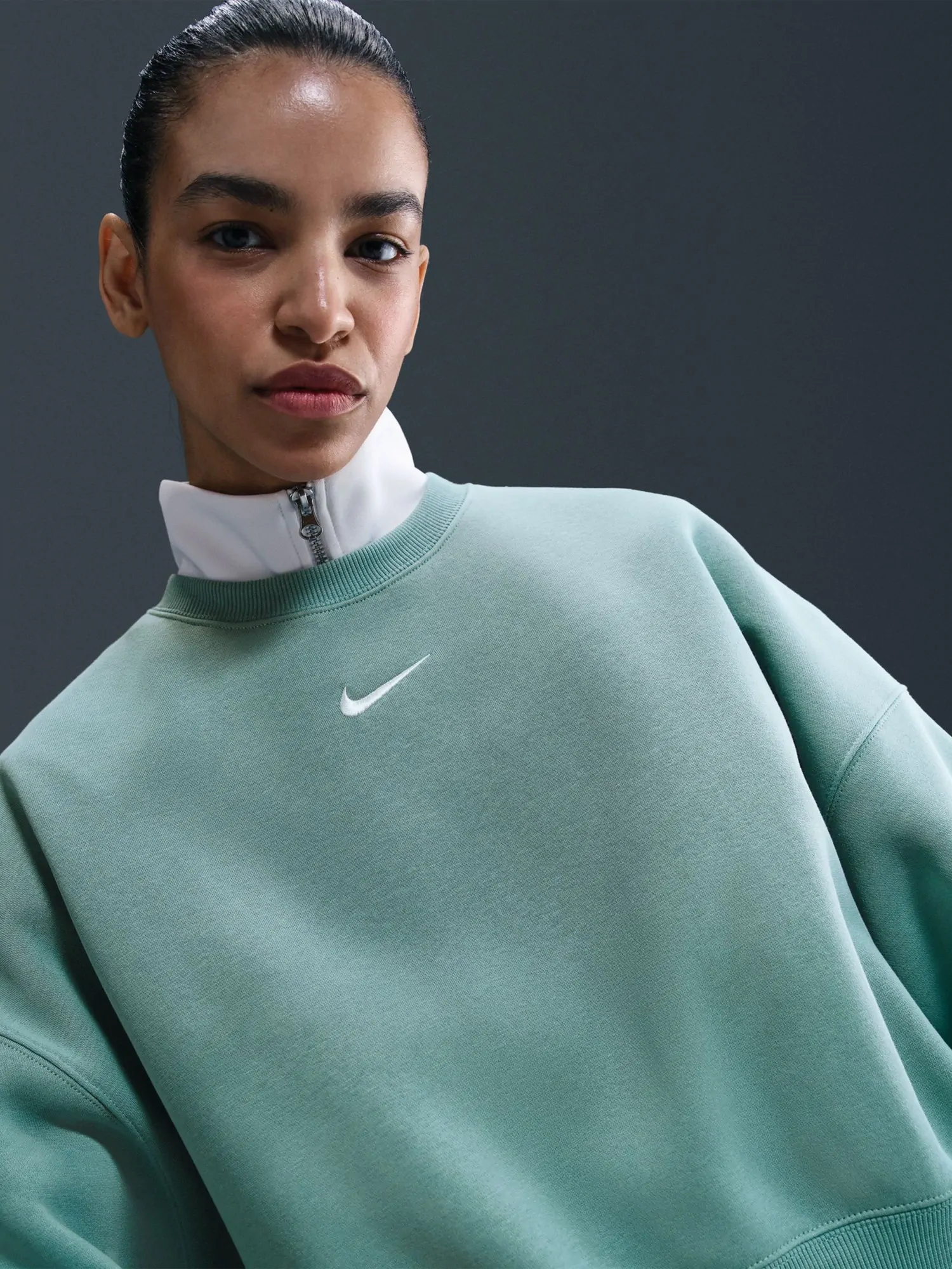 Толстовка женская Nike W NSW PHNX FLC OOS CREW бирюзовая DQ5761