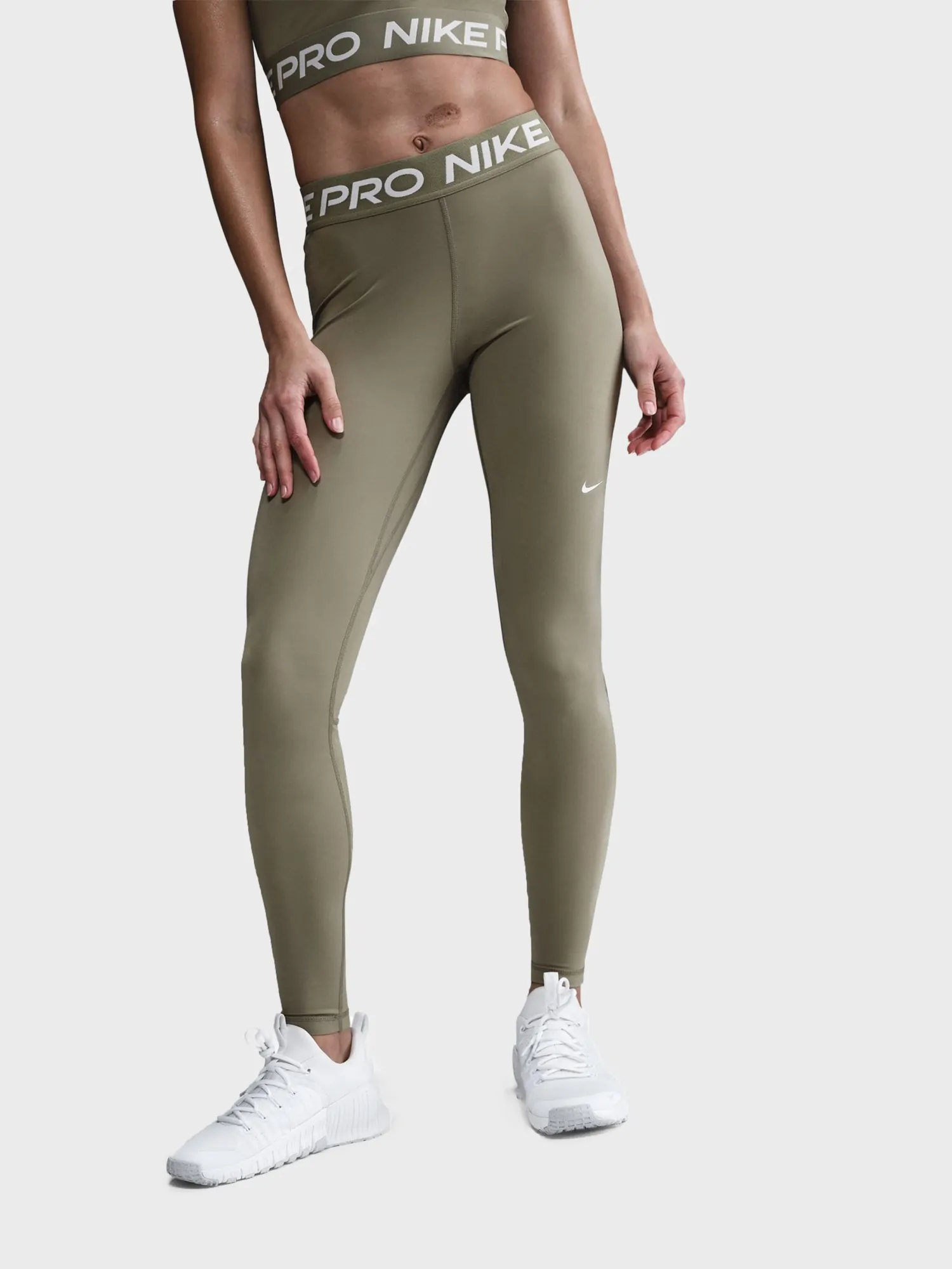 Леггинсы женские Nike W NP 365 TIGHT хаки CZ9779-320 купить в