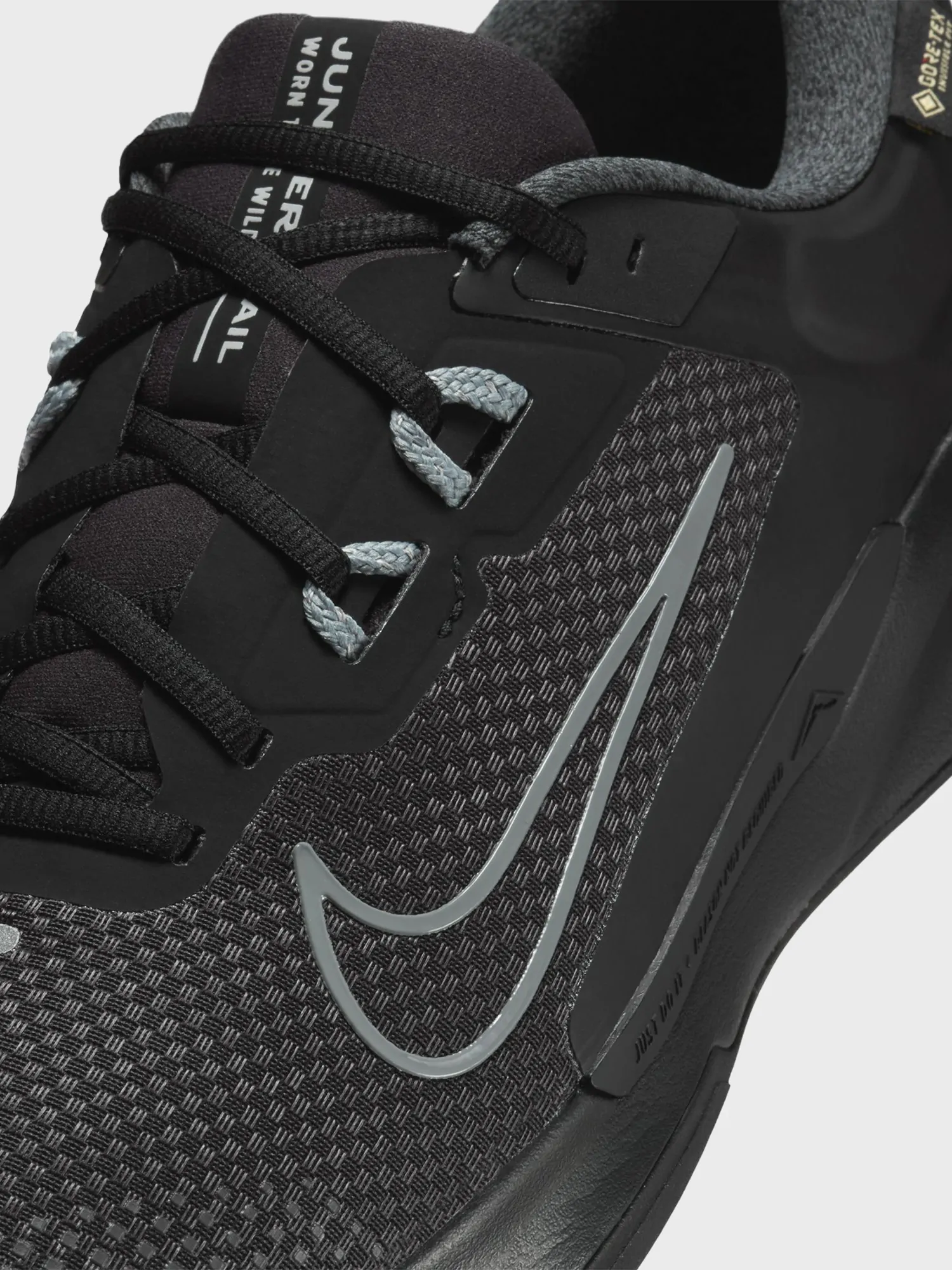 Кроссовки мужские Nike JUNIPER TRAIL 2 GTX V2 черные HM9734-001