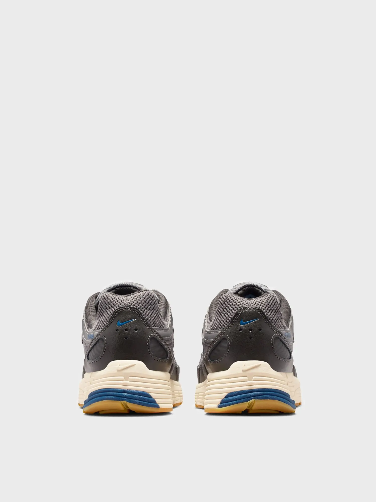 Кросівки чоловічі Nike P-6000 сірі CD6404-030 купити в Києві в