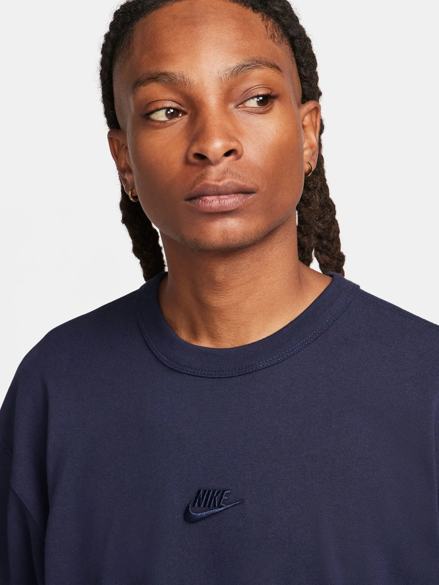 Футболка чоловіча Nike M NSW PREM ESSNTL SUST TEE синя DO7392-451