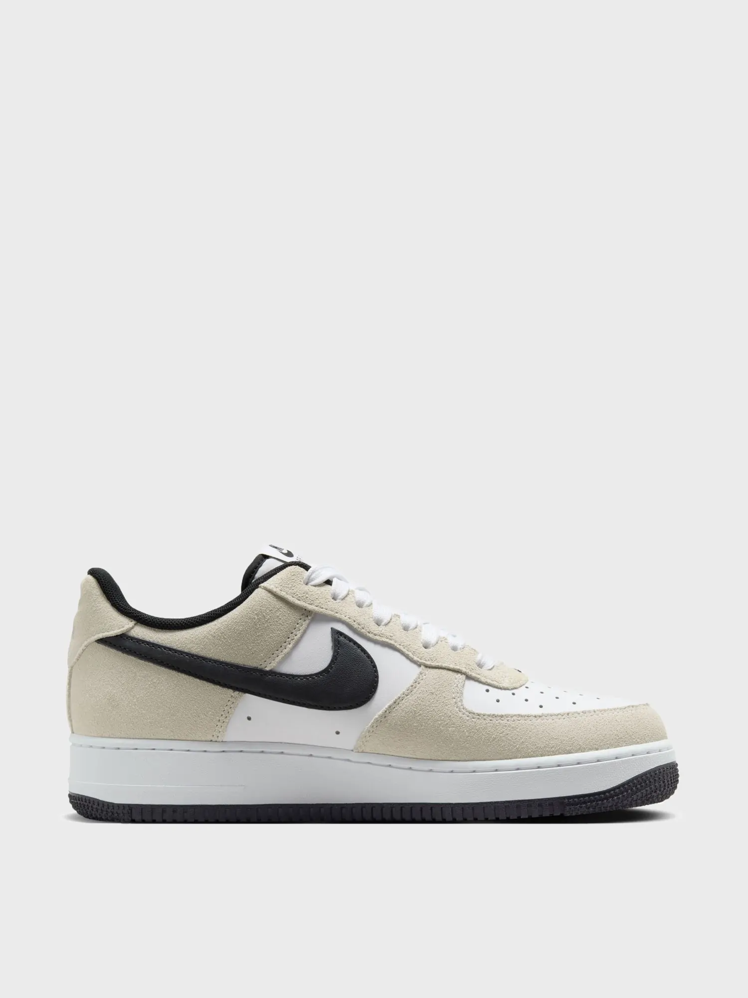 Кросівки чоловічі Nike AIR FORCE 1 07 LV8 бежеві IB6388-100 купити