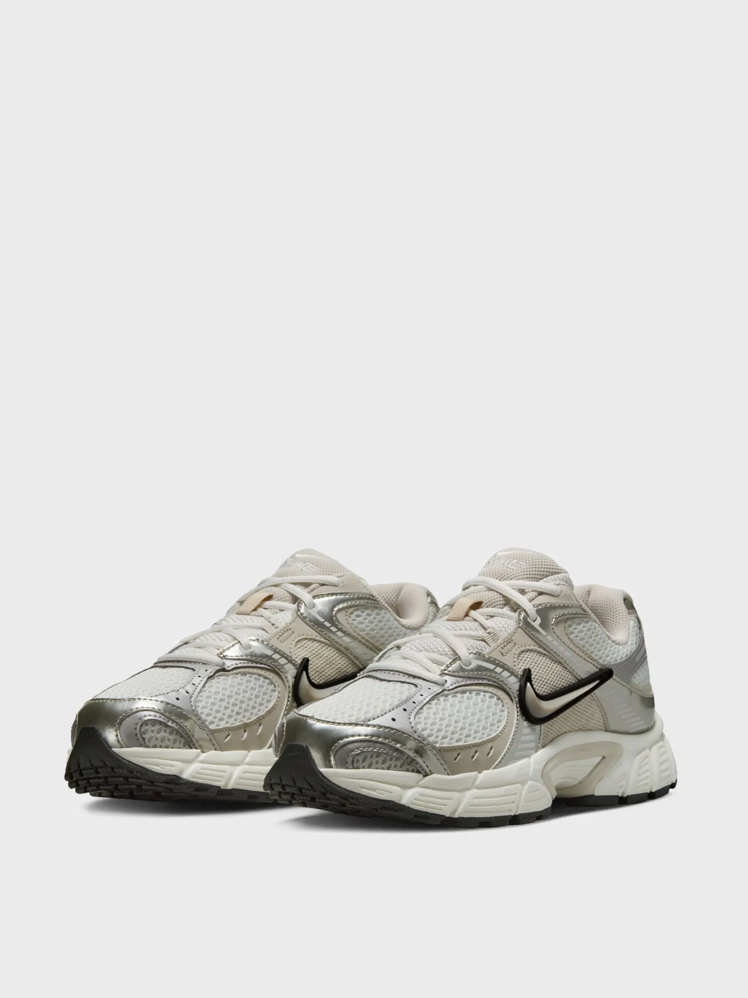 Кроссовки женские Nike W V5 RNR кремовые HQ7901-104 купить в Киеве