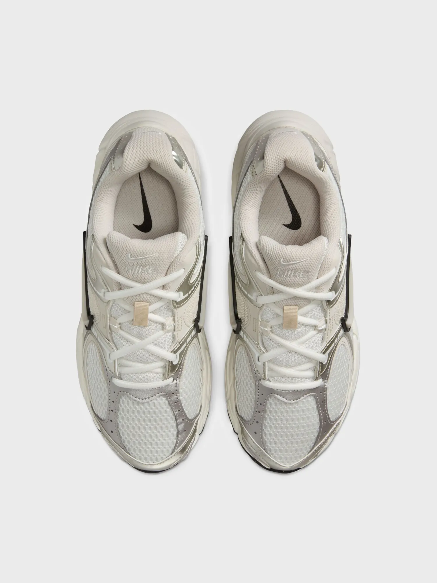 Кроссовки женские Nike W V5 RNR кремовые HQ7901-104 купить в Киеве
