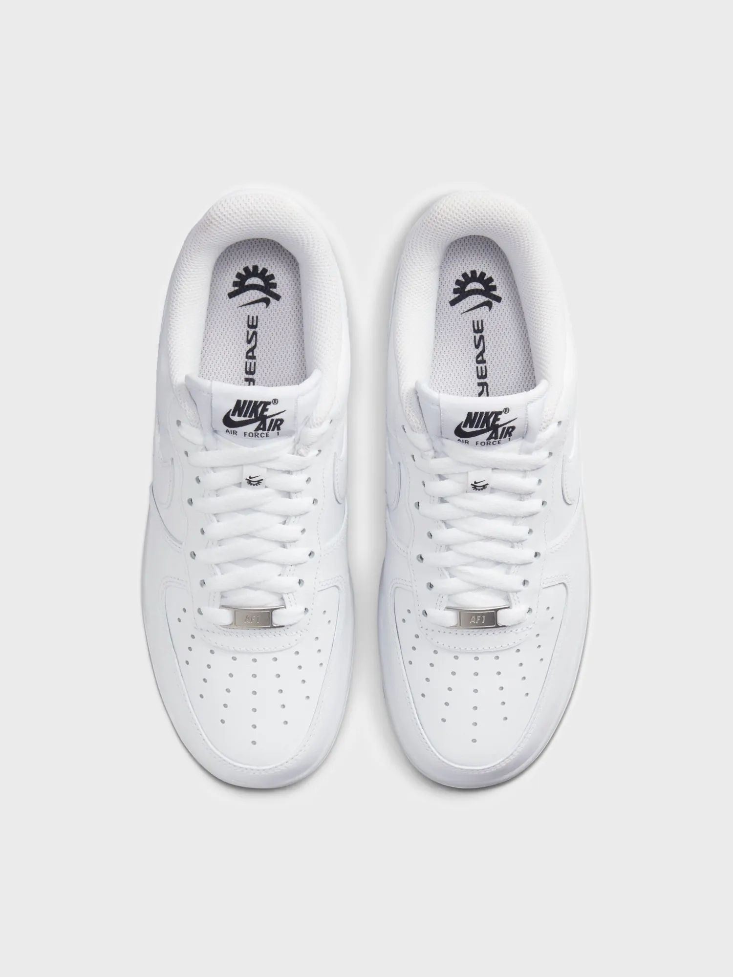 Кросівки жіночі Nike W AIR FORCE 1 07 FLYEASE білі DX5883-100
