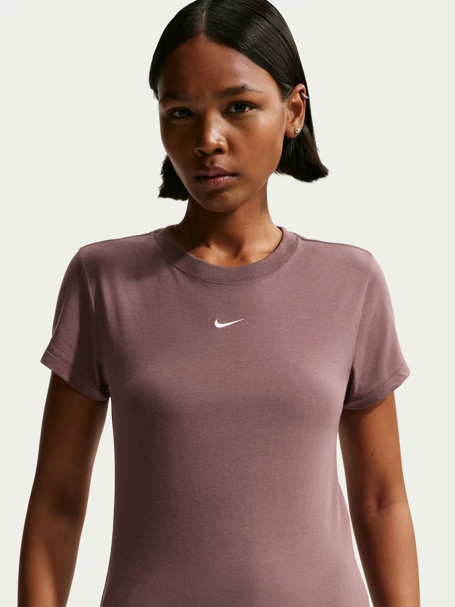 Футболка женская Nike W NSW NK CHLL KNT MD CRP коричневая FV5508