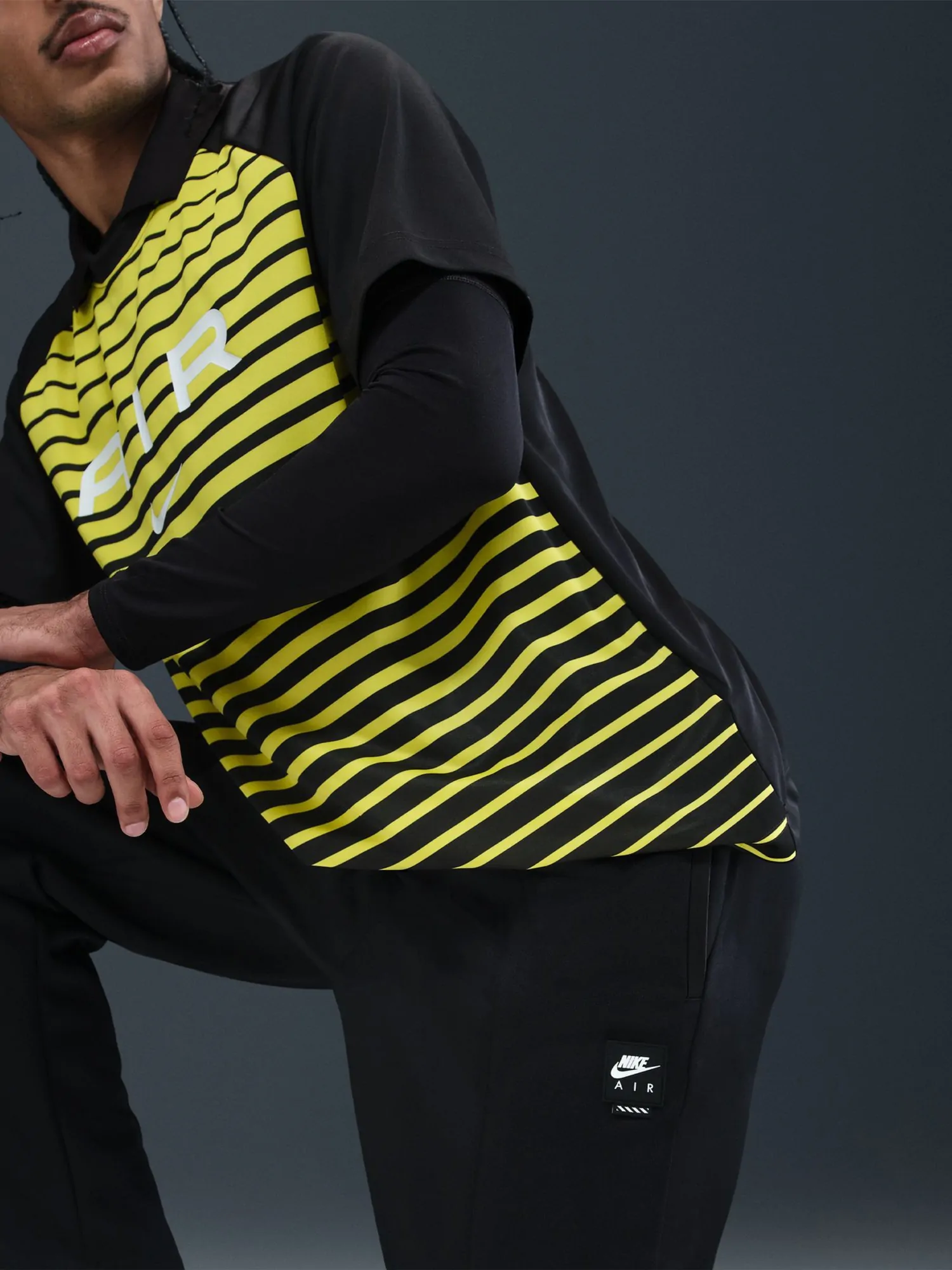 Штани чоловічі Nike M NK AIR PK TRACK PANT чорні IB2147-010 купити
