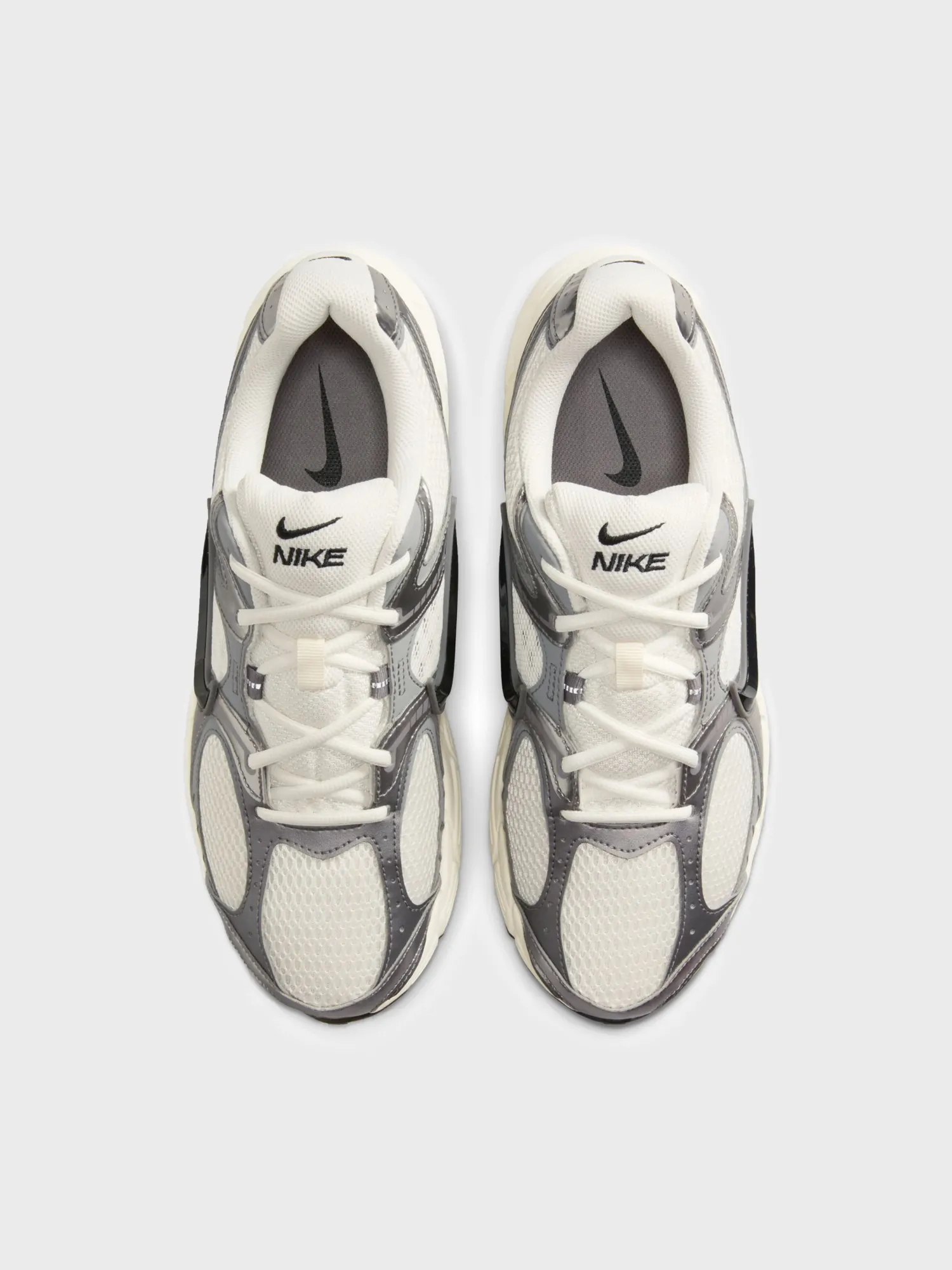 Кросівки чоловічі Nike V5 RNR кремові HJ5228-009 купити в Києві в