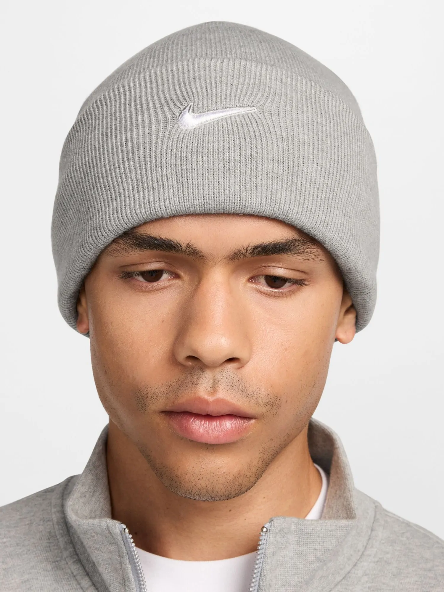 Шапка Nike U NK PEAK BEANIE TC SWSH F24 L серая HF0187-063 купить