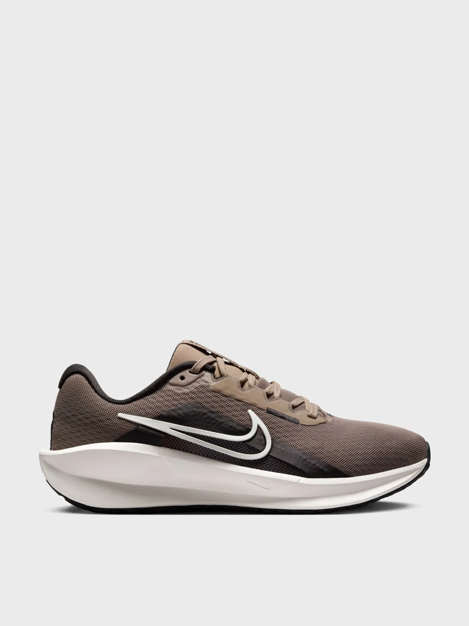 Кросівки жіночі Nike W NIKE DOWNSHIFTER 13 коричневі FD6476-200 Кросівки жіночі Nike W NIKE DOWNSHIFTER 13 коричневі FD6476-200