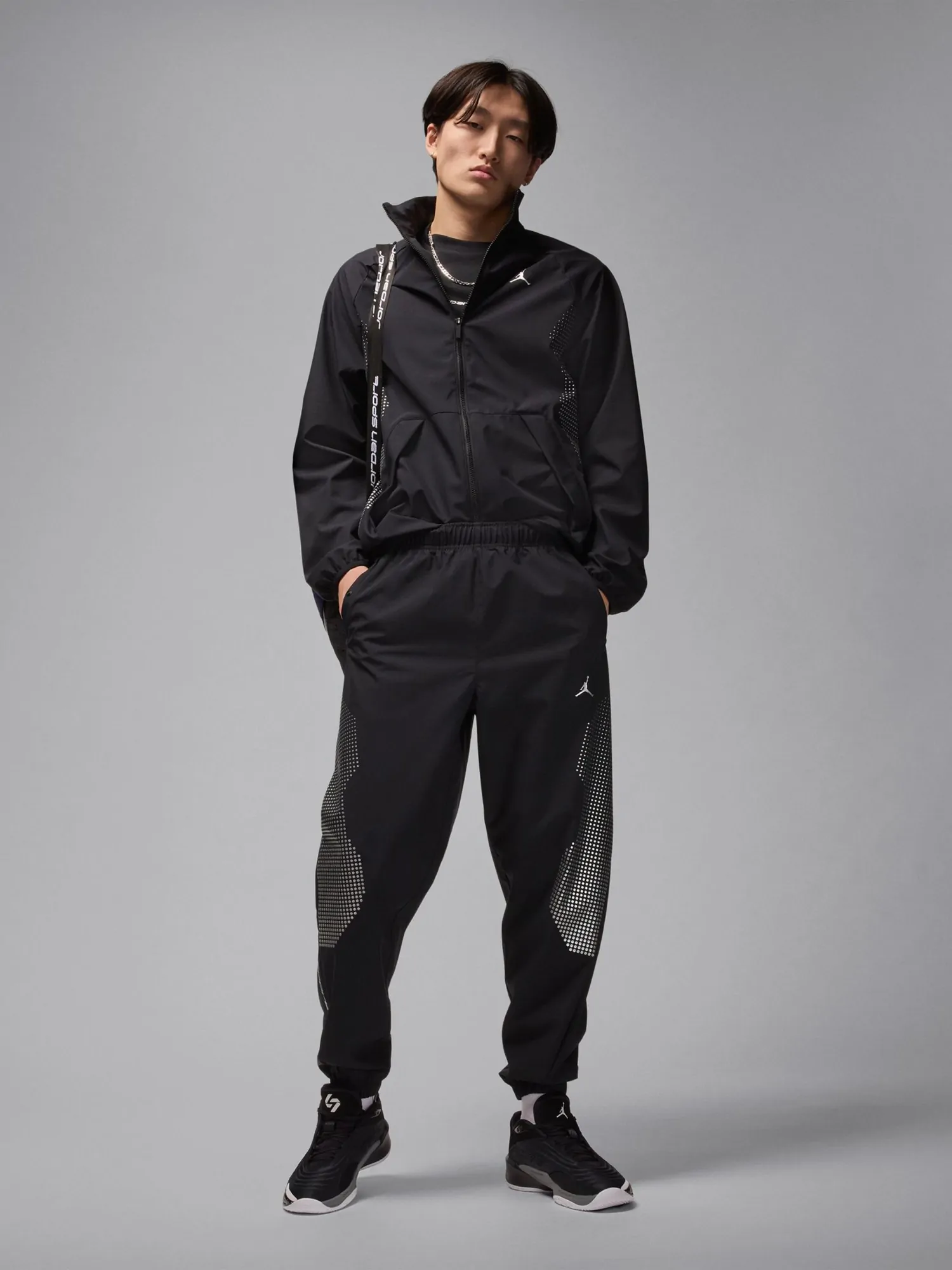Брюки мужские Nike M J SPRT JAM WARM UP PANT черные HF9890-011