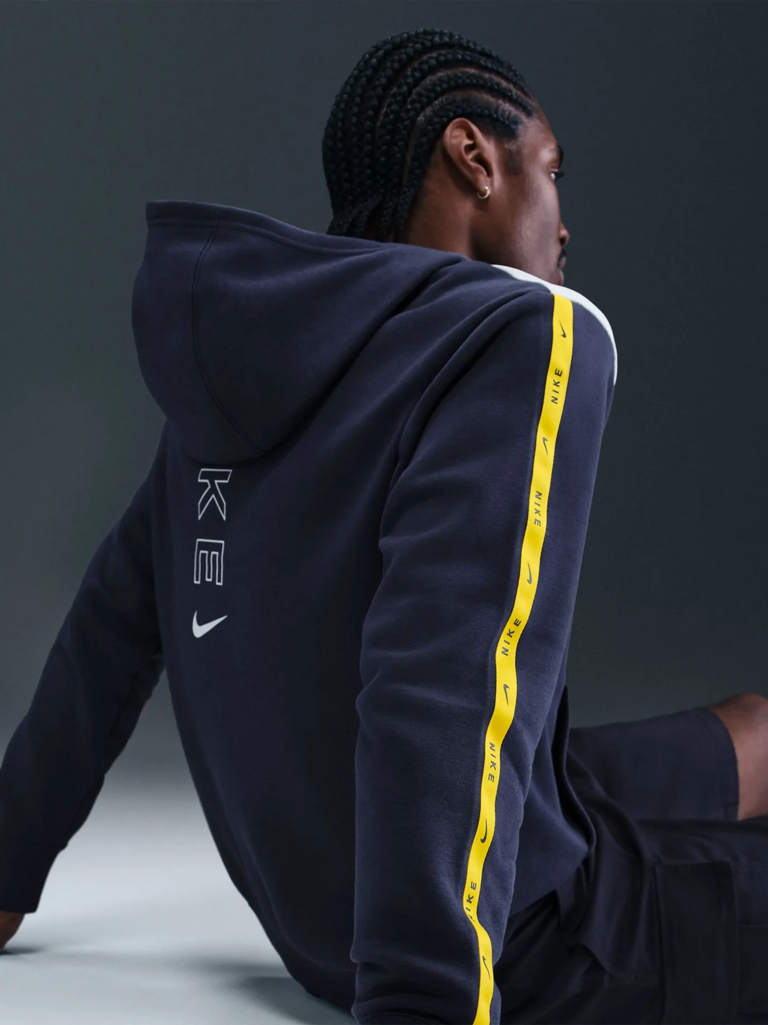 Толстовка мужская Nike M NSW CS HOODY FLC BB темно-синяя IH4285