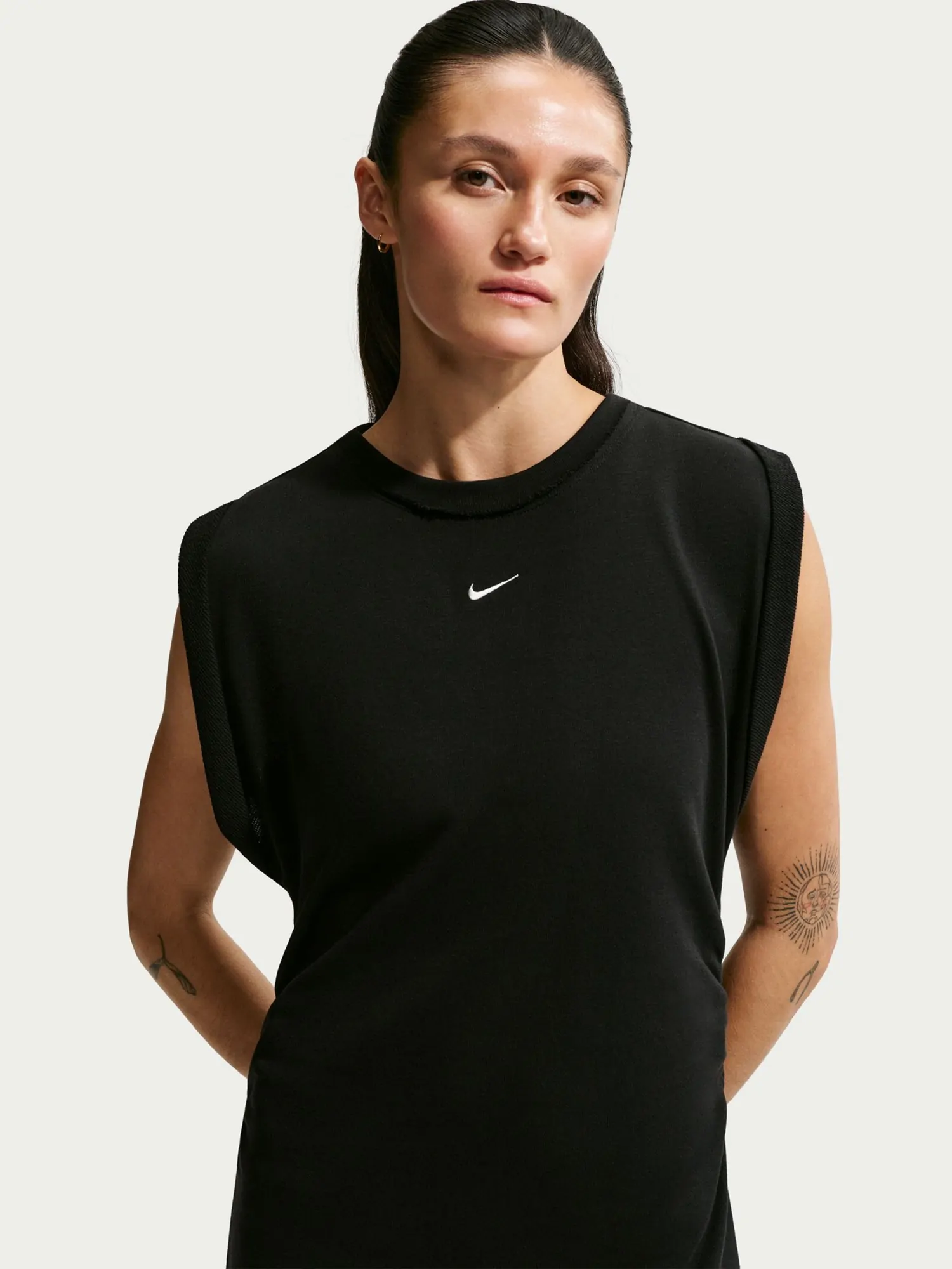Платье женское Nike W NSW NK CHLL FT DRESS черное IF0567-010