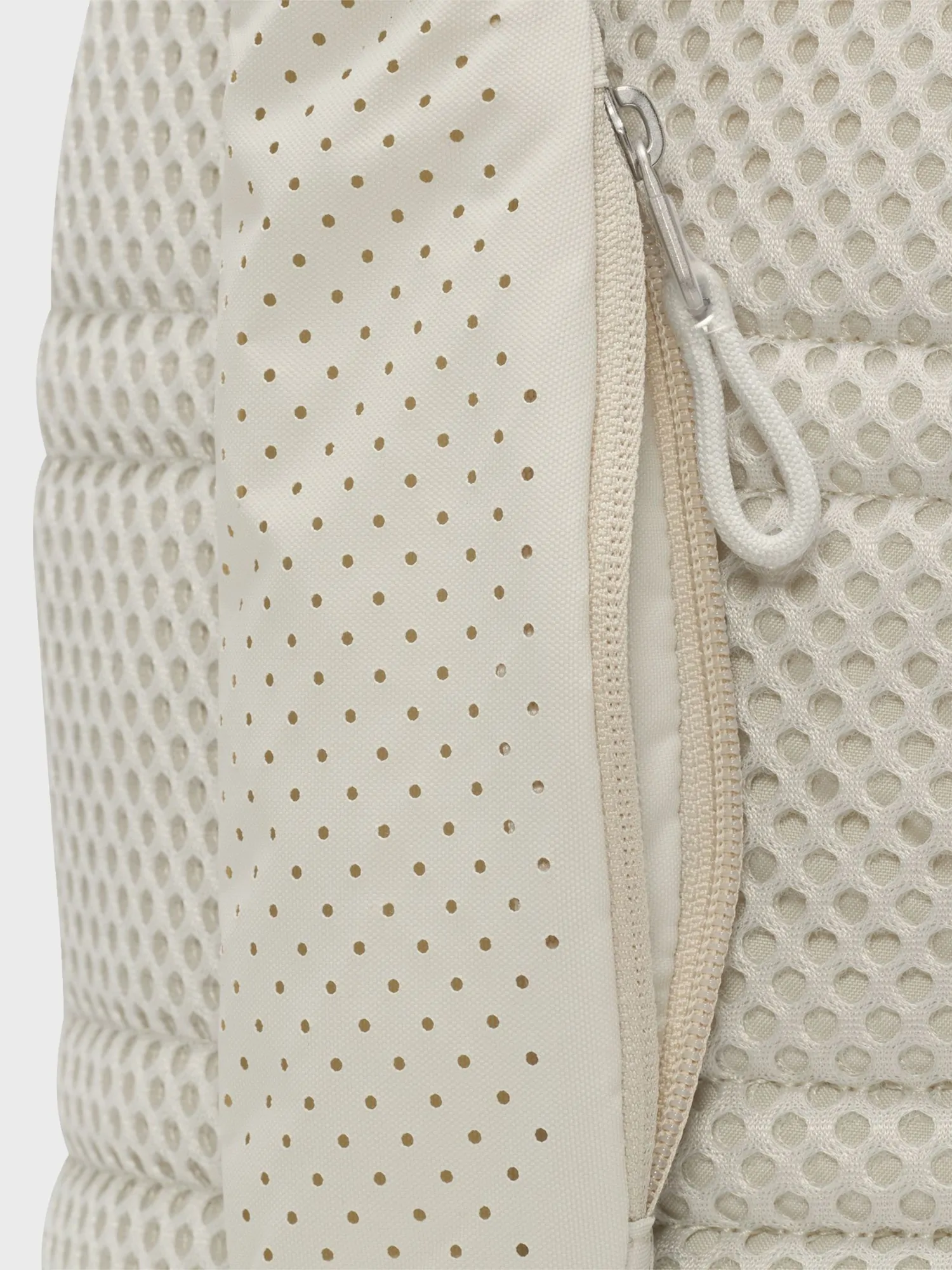 Сумка Nike NK NSW ESSENTIALS SLING BAG кремовая DJ9796-072 купить