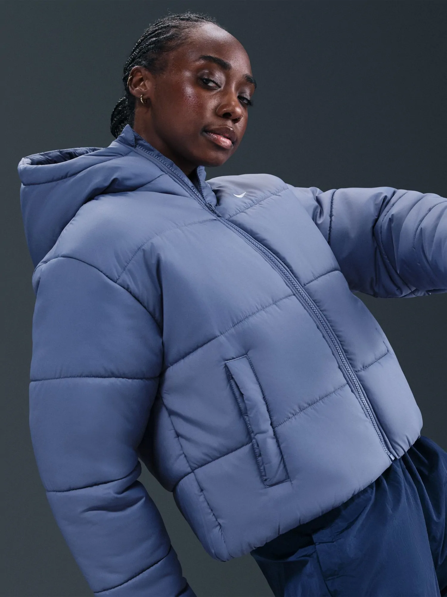 Куртка женская Nike W NSW TF SYNFL NK CLSC PFR синяя FZ5899-499