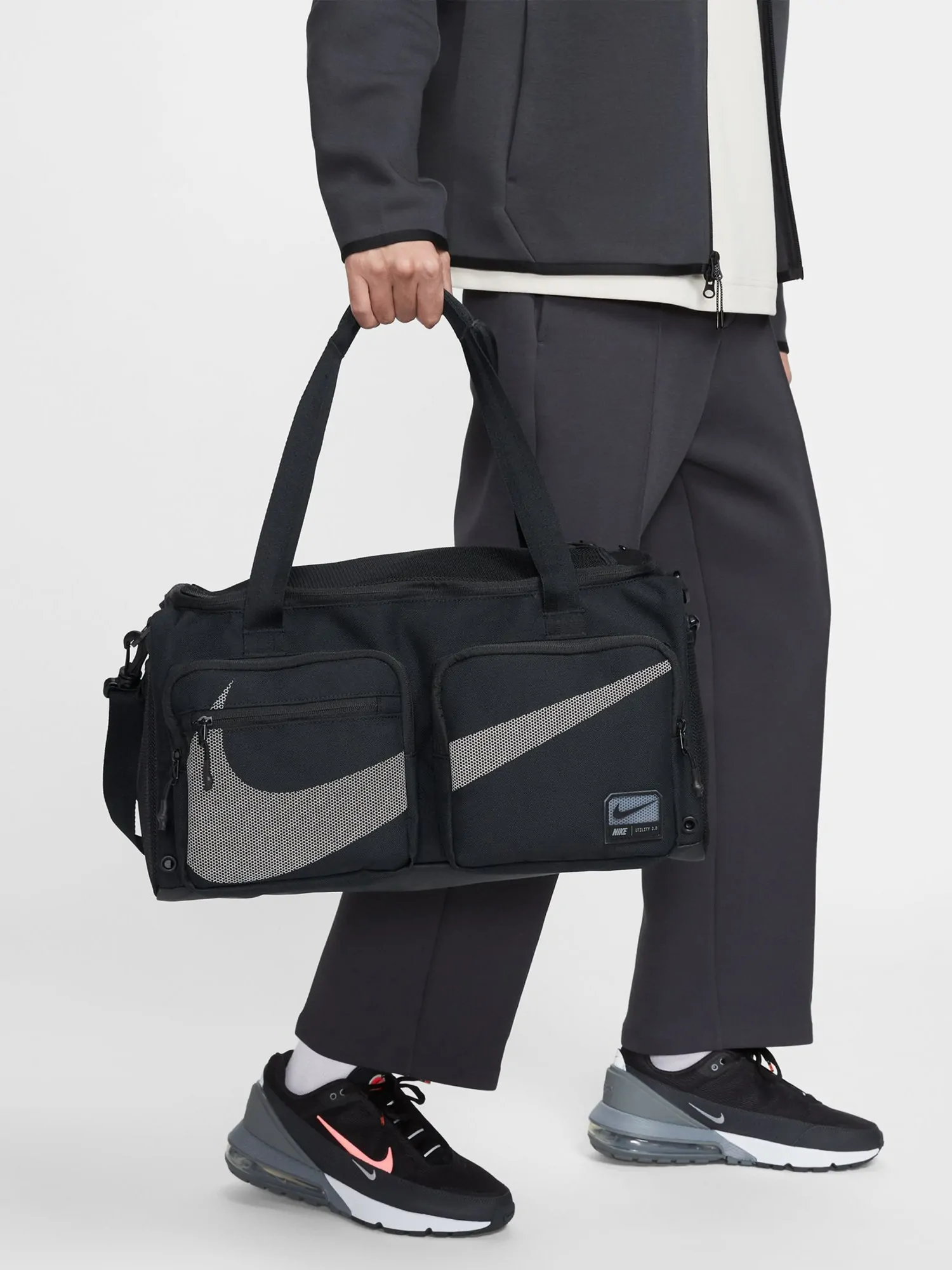 Сумка Nike NK UTLTY S PWR DUFF - 2.0 GFX чорна HF0654-010 купити в