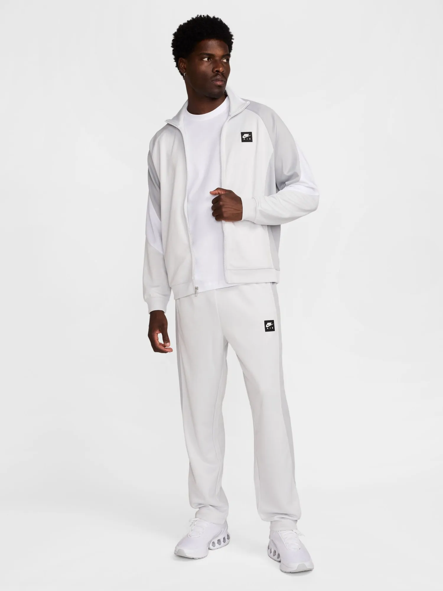 Толстовка мужская Nike M NIKE AIR PK FZ JKT белая HJ0632-009