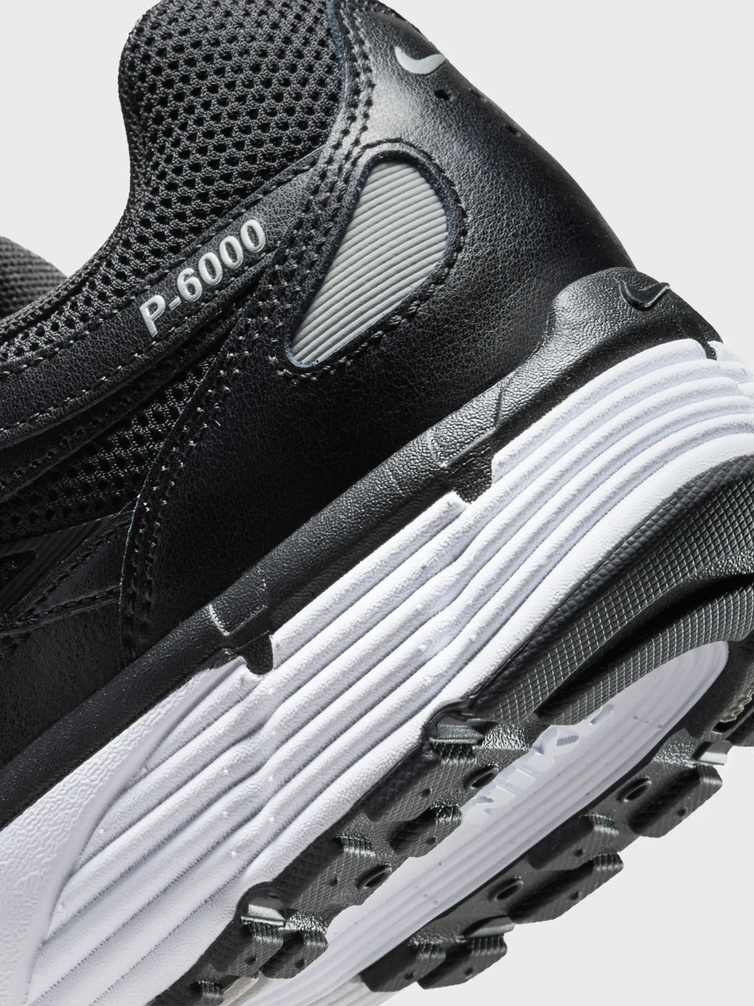 Кроссовки мужские Nike P-6000 черные CD6404-026 купить в Киеве в