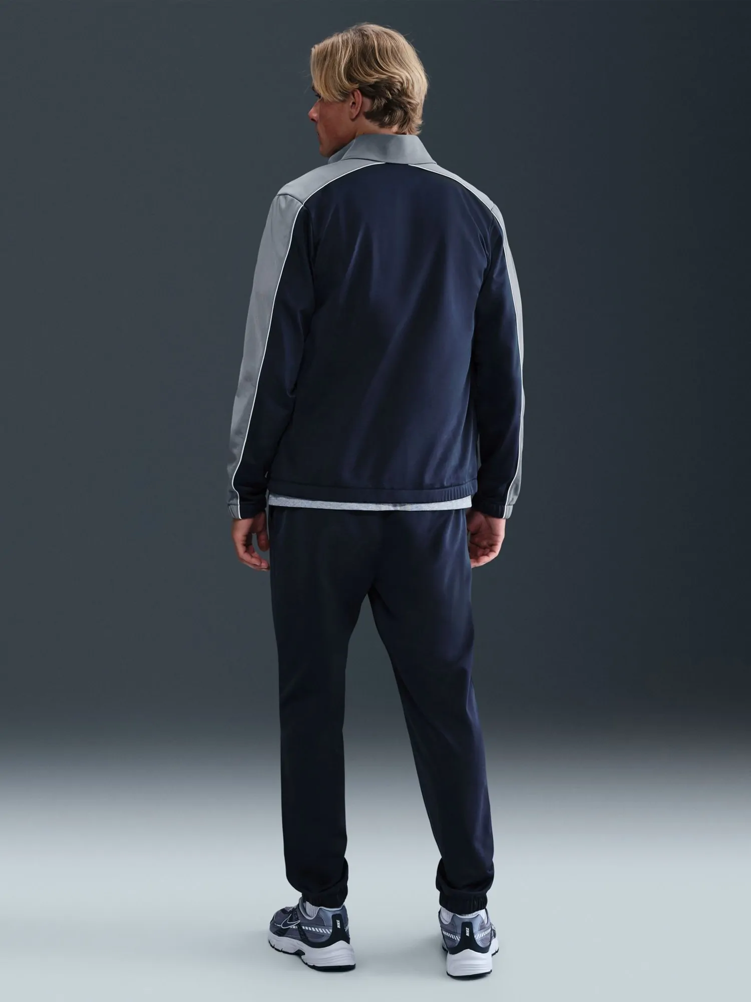 Костюм мужской Nike M NK CLUB PK TRK SUIT темно-синий HV1444-451