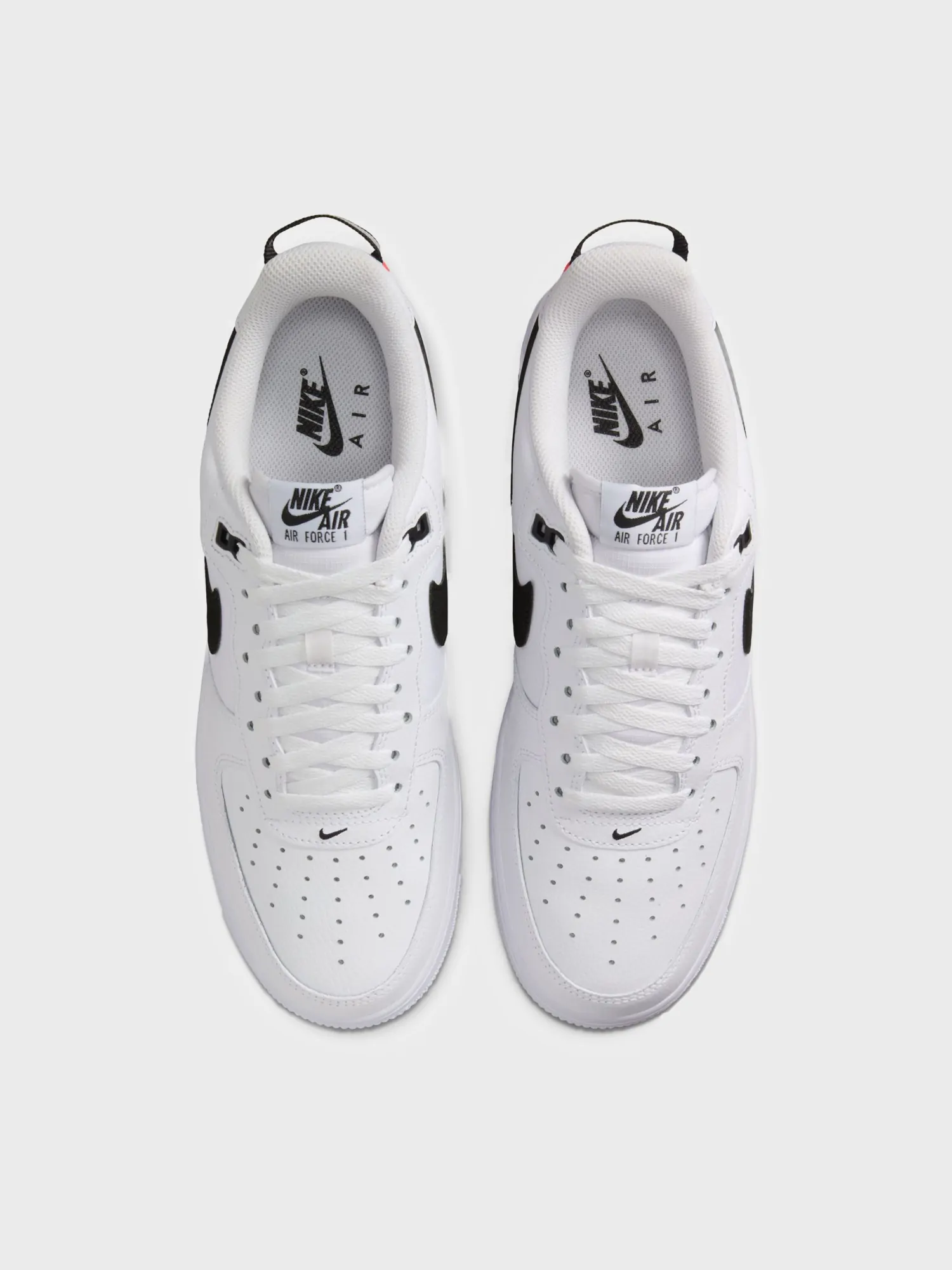 Кроссовки мужские Nike NIKE AIR FORCE 1 07 LV8 белые HV9509-100