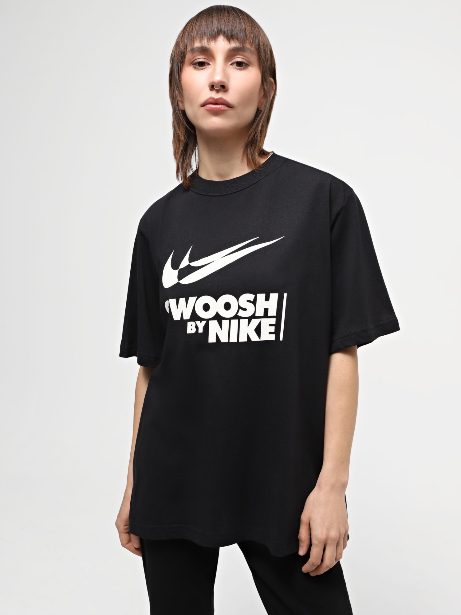 Футболка женская Nike W NSW TEE BF GLS черная FZ4634-010 изображение 2