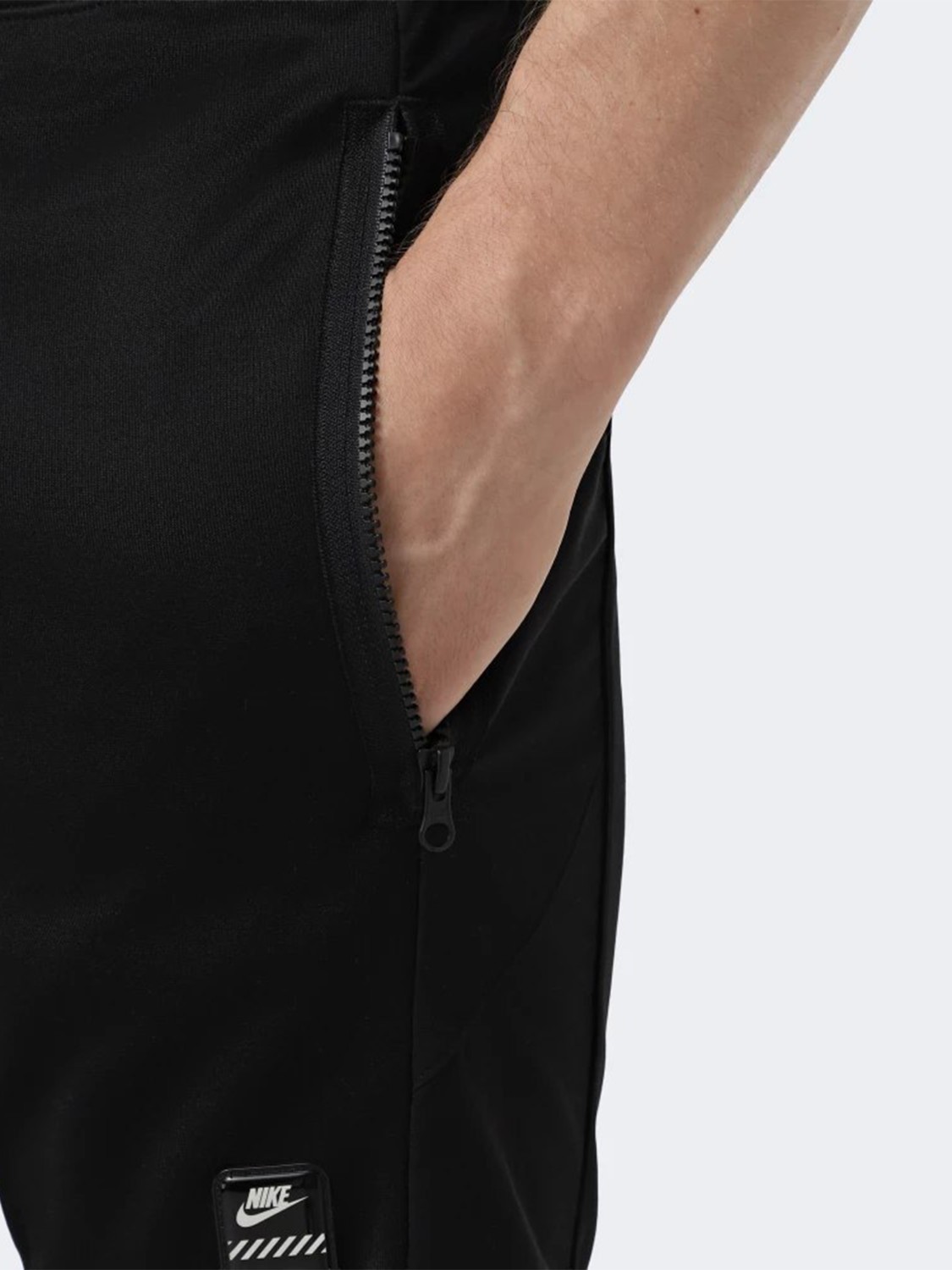 Шорты мужские Nike M NSW AIR MAX PK SHORT черные HQ4918-010 изображение 4