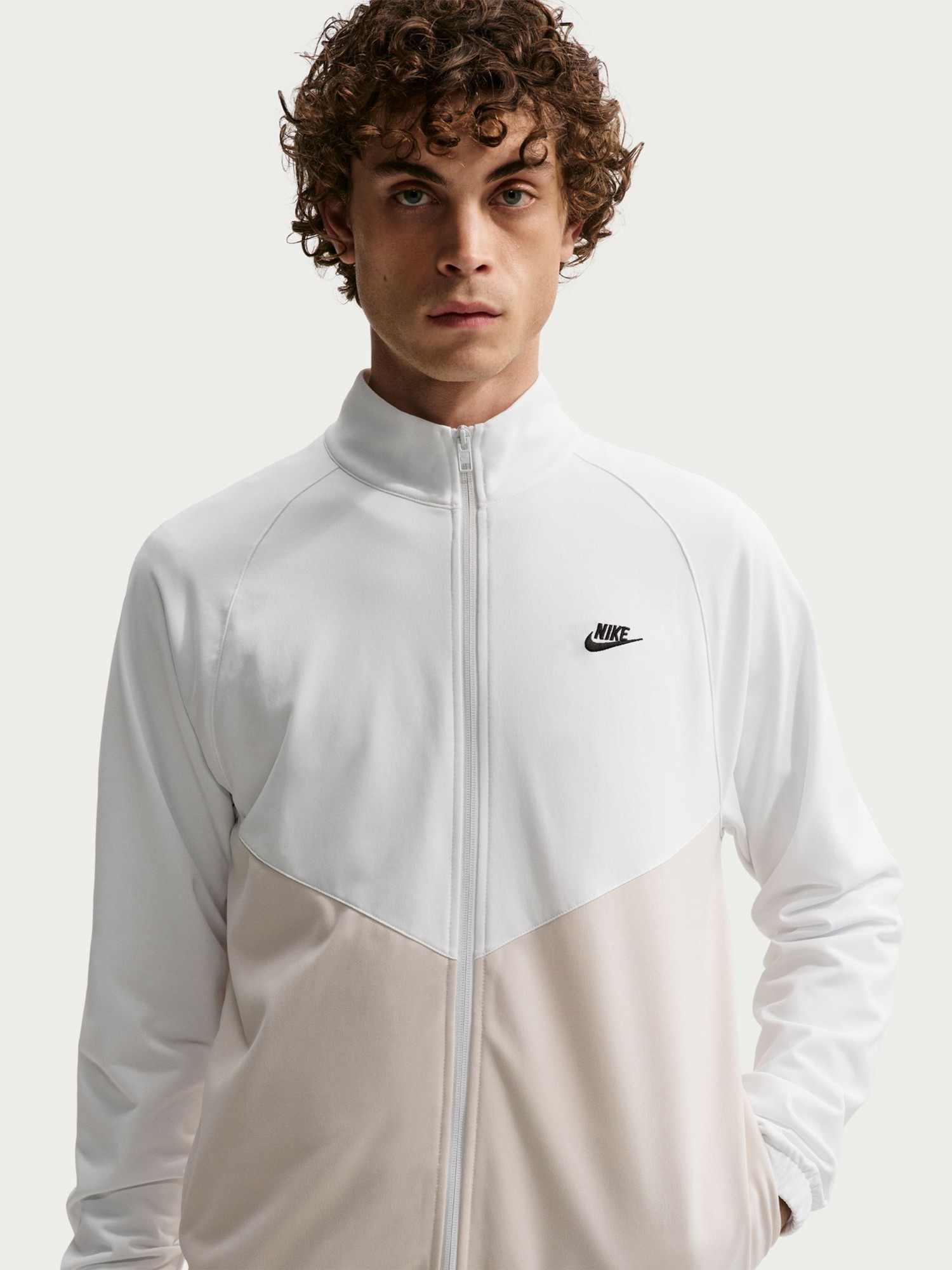 Костюм мужской Nike M NK WR PK TRK SUIT бежевый IF1623-104 изображение 3