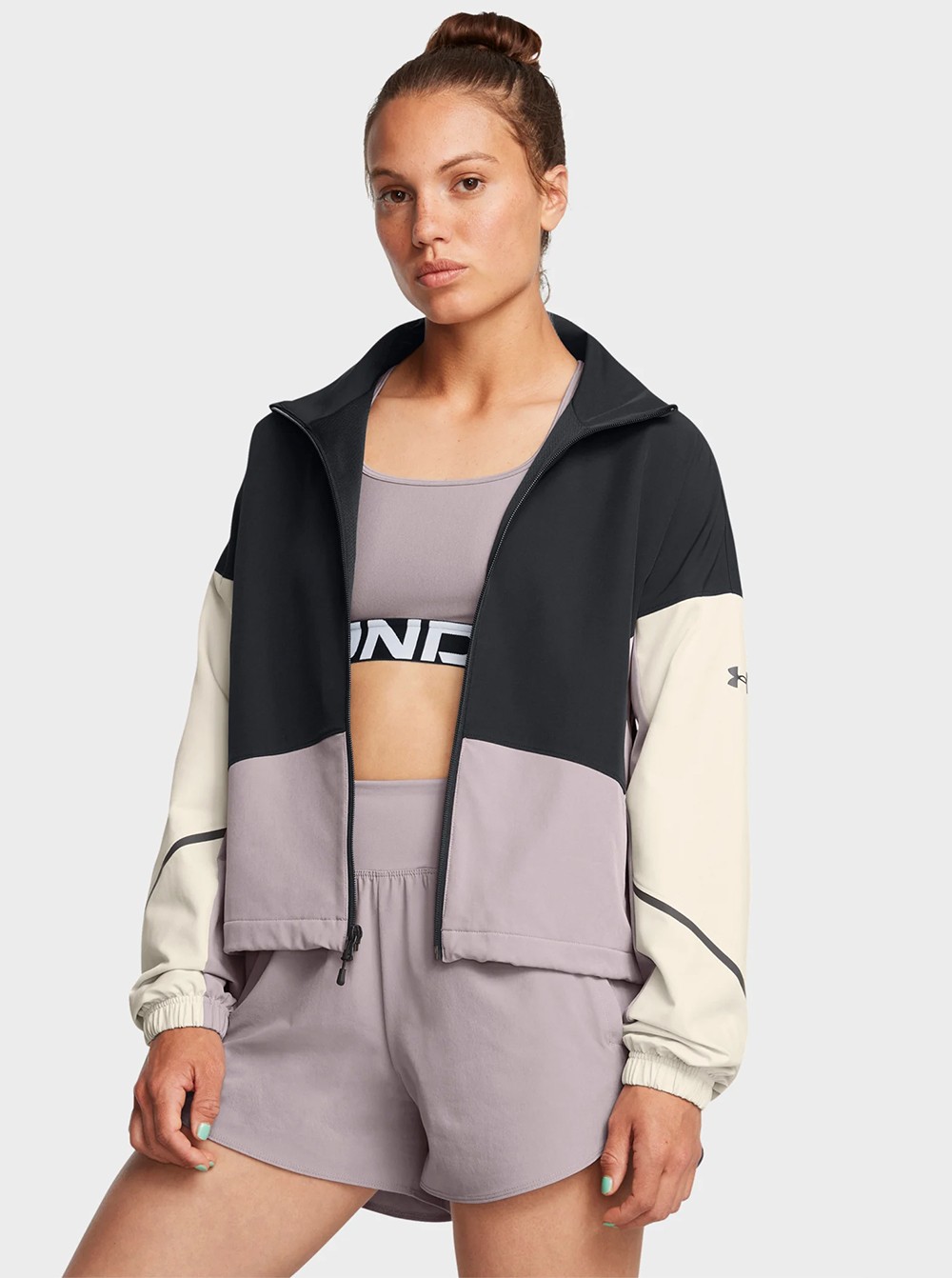 Ветровка женская Under Armour Unstoppable Jacket черная 1374889-002 изображение 2